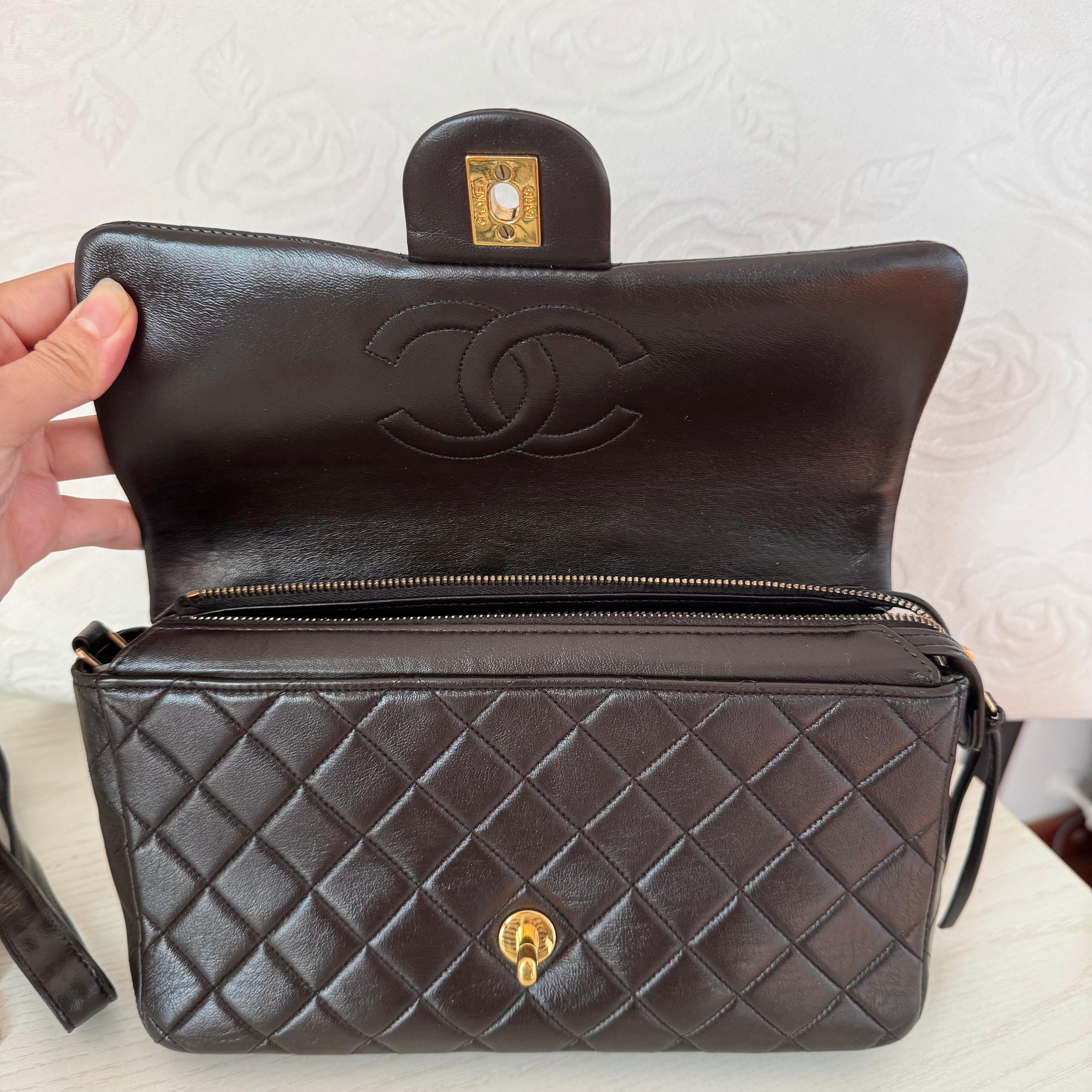 Chanel Chocolate Brown Lambskin Leather Shoulder Flap Blackpack Vintage Gold HW For Sale 4