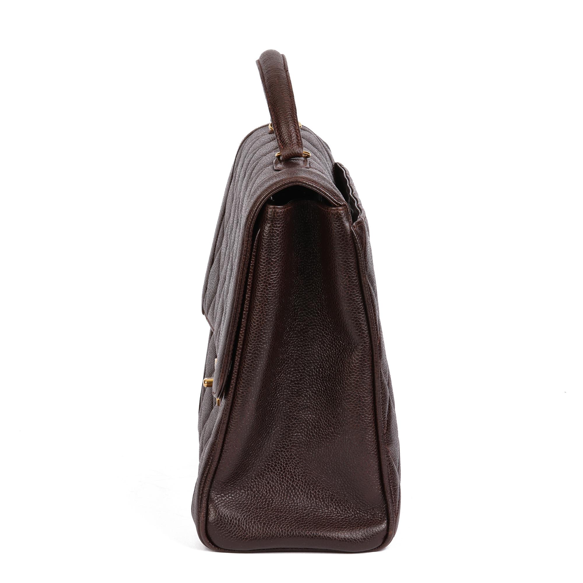 CHANEL Chocolate Brown Gestepptes Kaviar-Leder Vintage Classic Kelly im Zustand „Hervorragend“ im Angebot in Bishop's Stortford, Hertfordshire