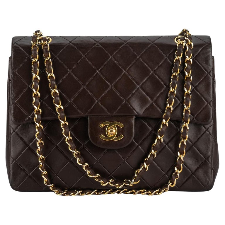 Chanel Chocolate Medium Tasche mit doppelter Klappe im Angebot bei