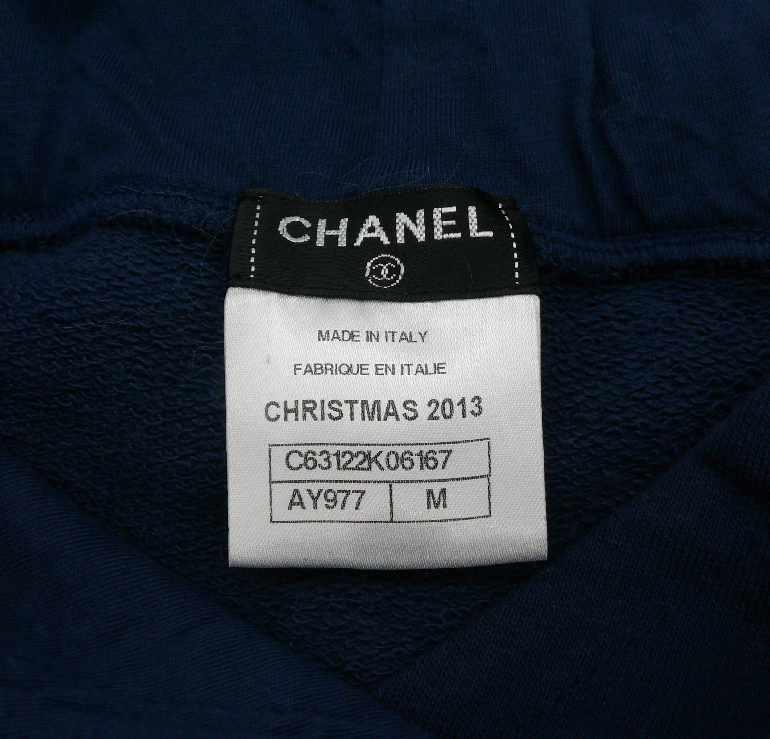 CHANEL Christmas 2013 VIPs Limited Edition Hooded Cotton Sweatshirt Size M For Sale 6