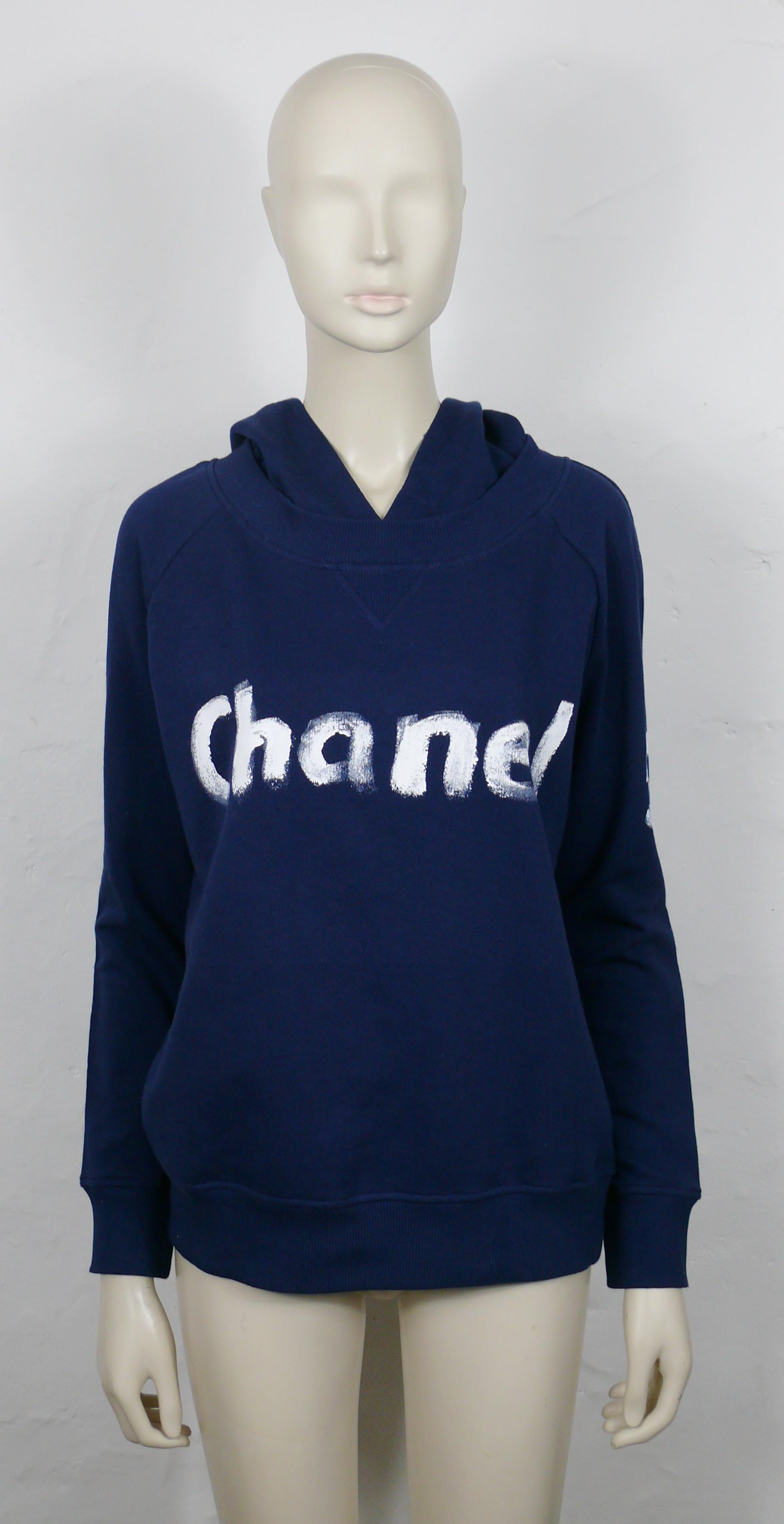 CHANEL Christmas 2013 VIPs Limited Edition Hooded Cotton Sweatshirt Size M For Sale 3
