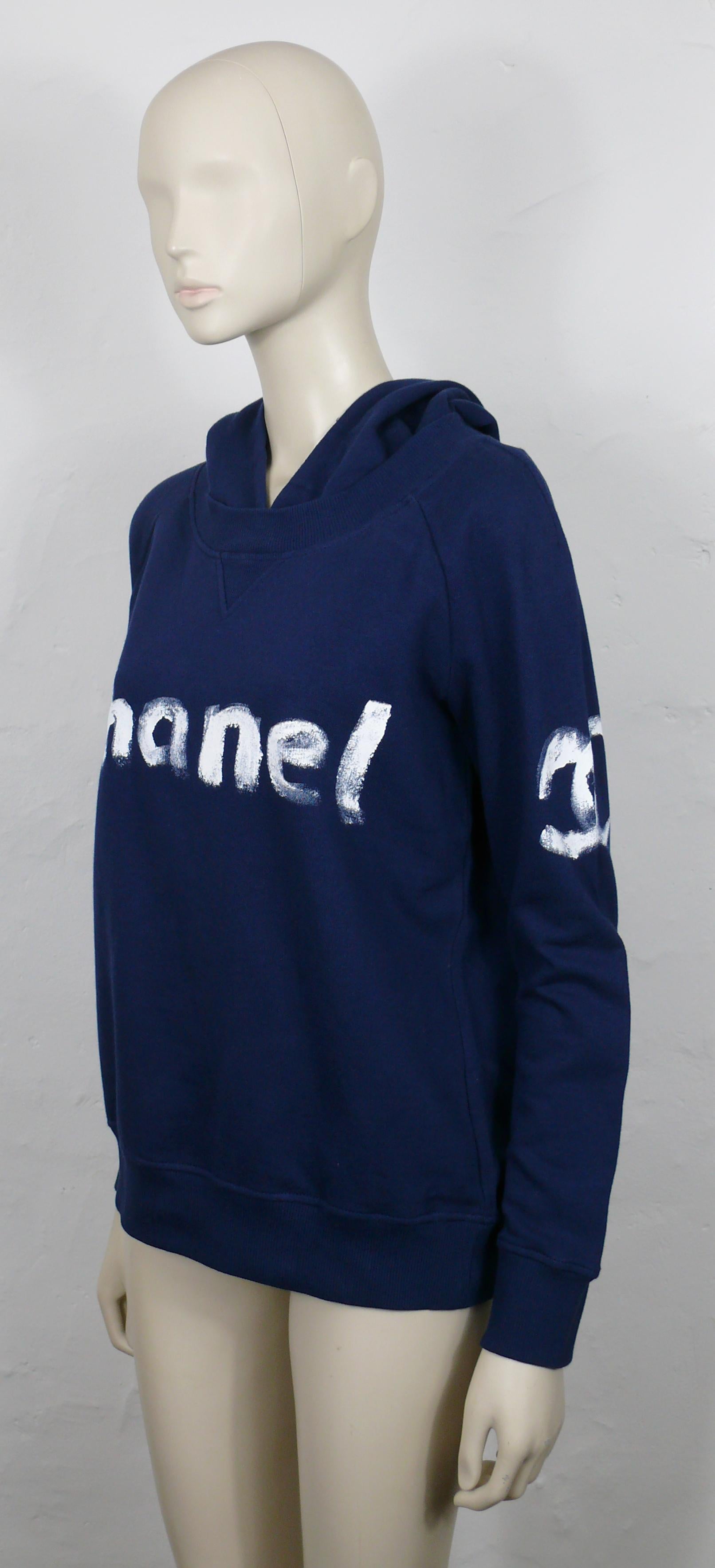 CHANEL Christmas 2013 VIPs Limited Edition Hooded Cotton Sweatshirt Size M For Sale 4