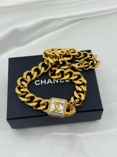 Chanel Chunky Gold Chain CC Logo Choker Baroque Style Choker Necklace