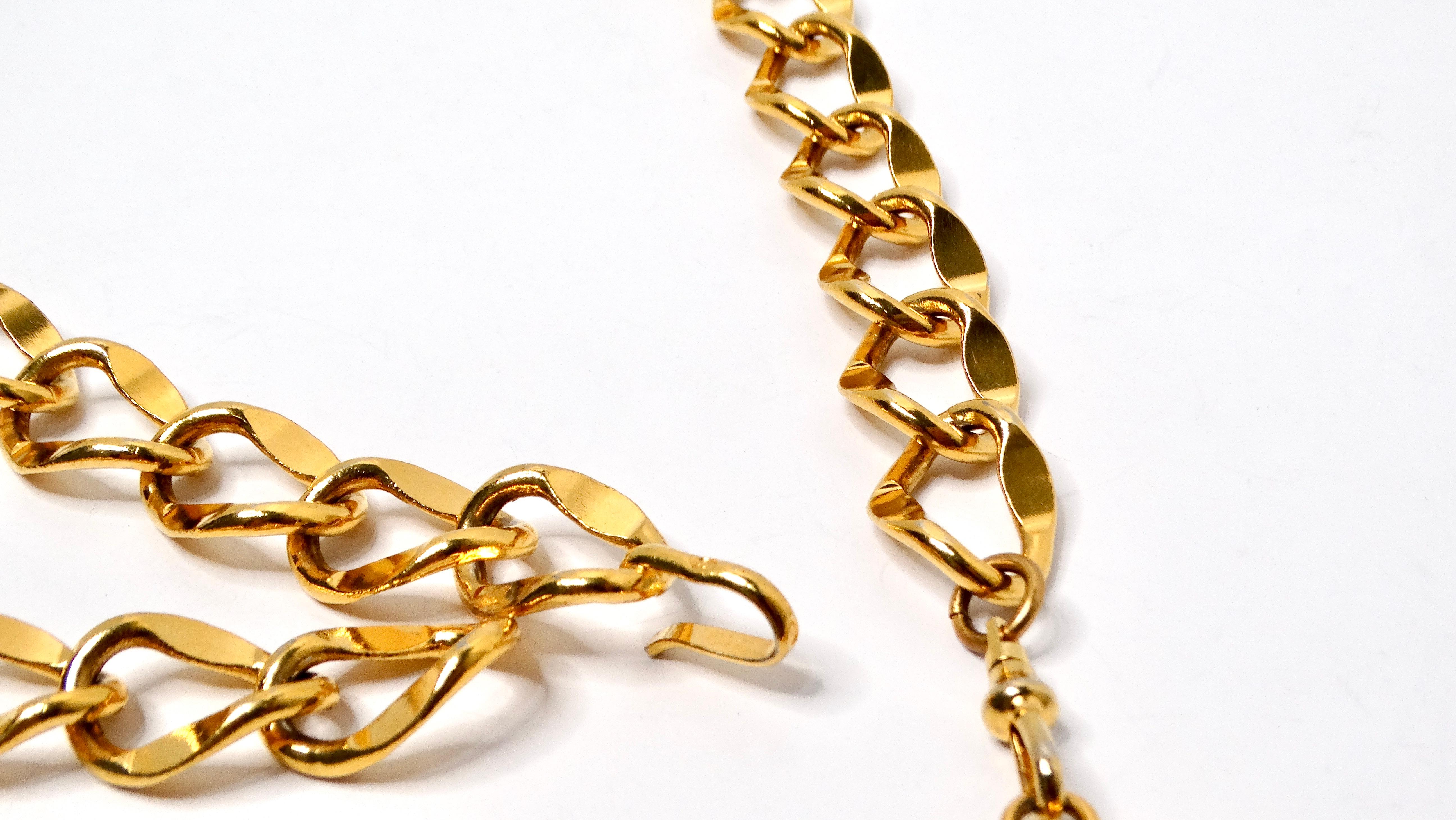 Chanel Circa 1990s Gold-Tone Logo Medallion Chain Belt In Good Condition For Sale In Scottsdale, AZ