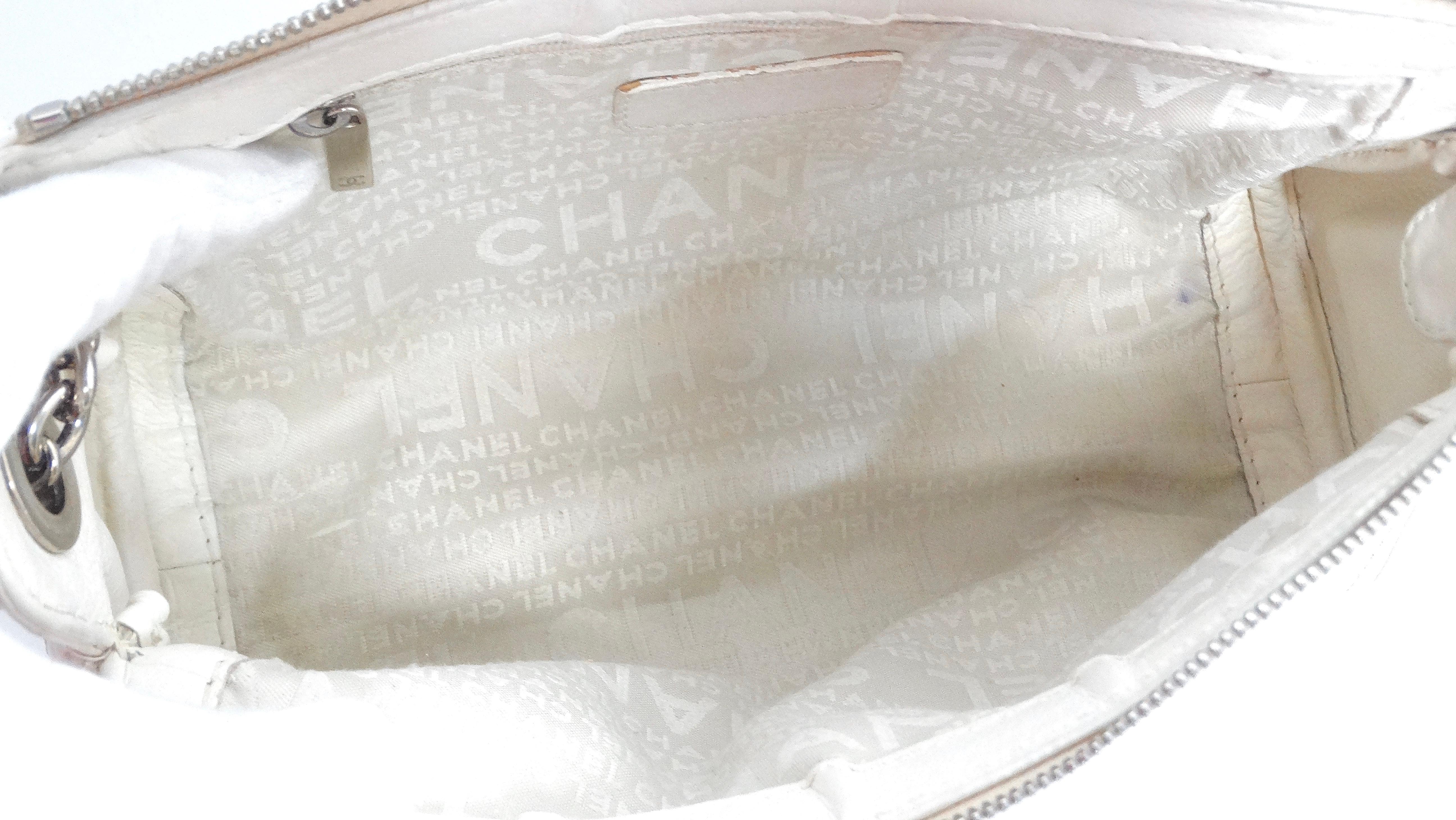 Women's Chanel Circa 2004 Perforated White Leather Pulley Shoulder Bag For Sale