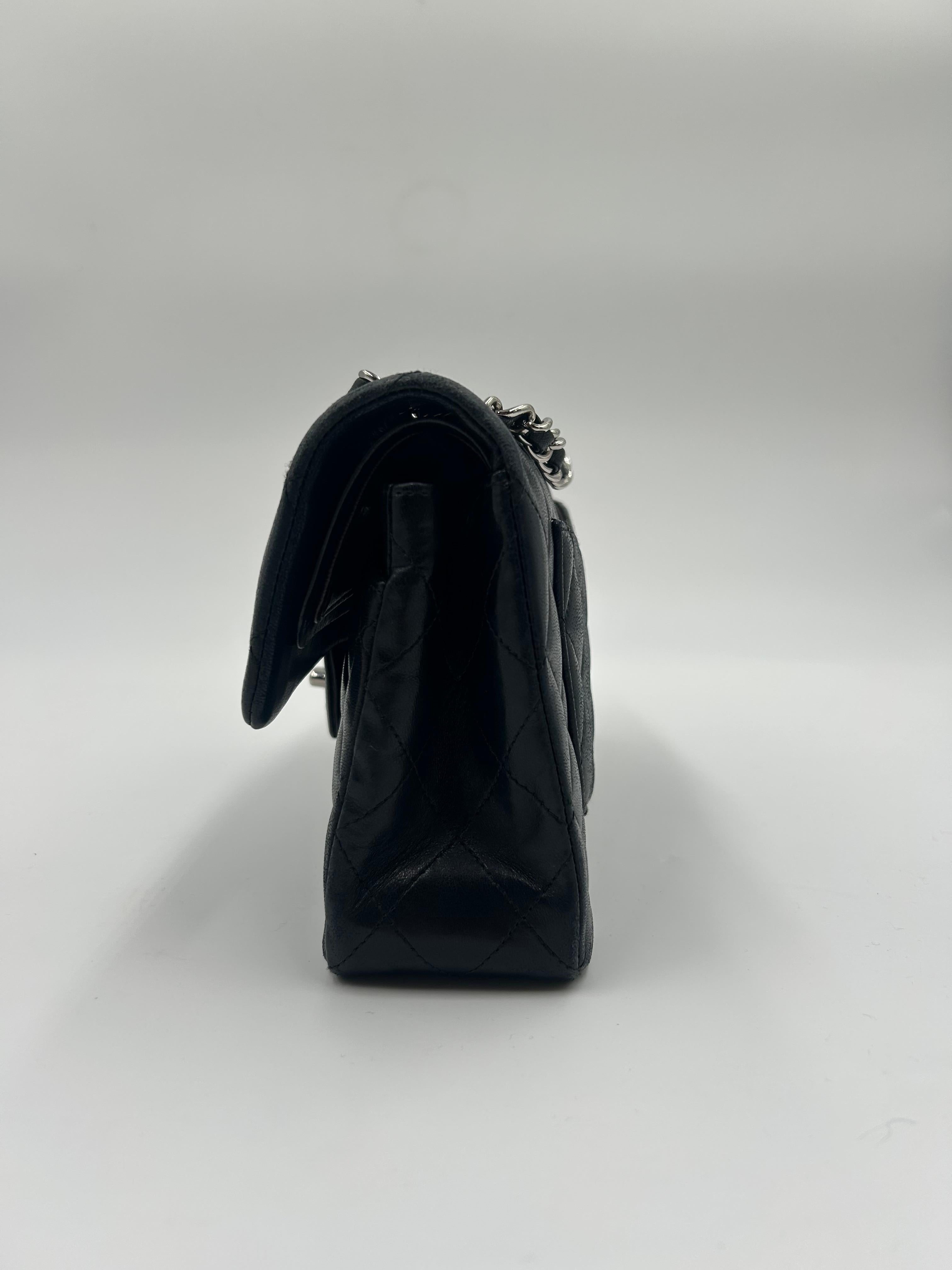 Chanel Classic 11.13 Sac en cuir noir 2011 en vente 2