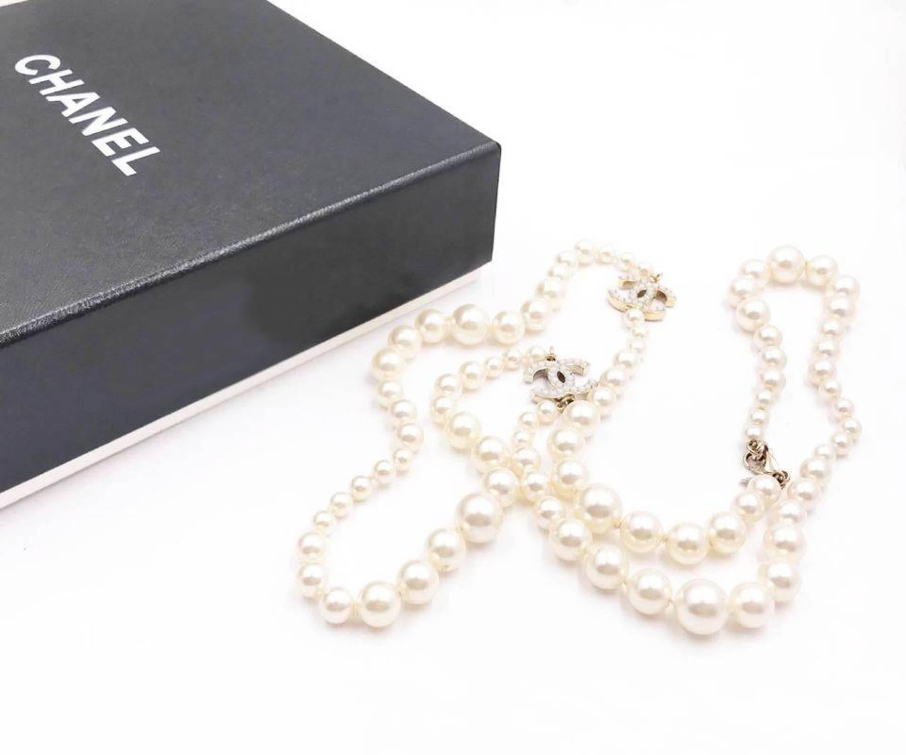 chanel 2 gold cc white bead pearl necklace