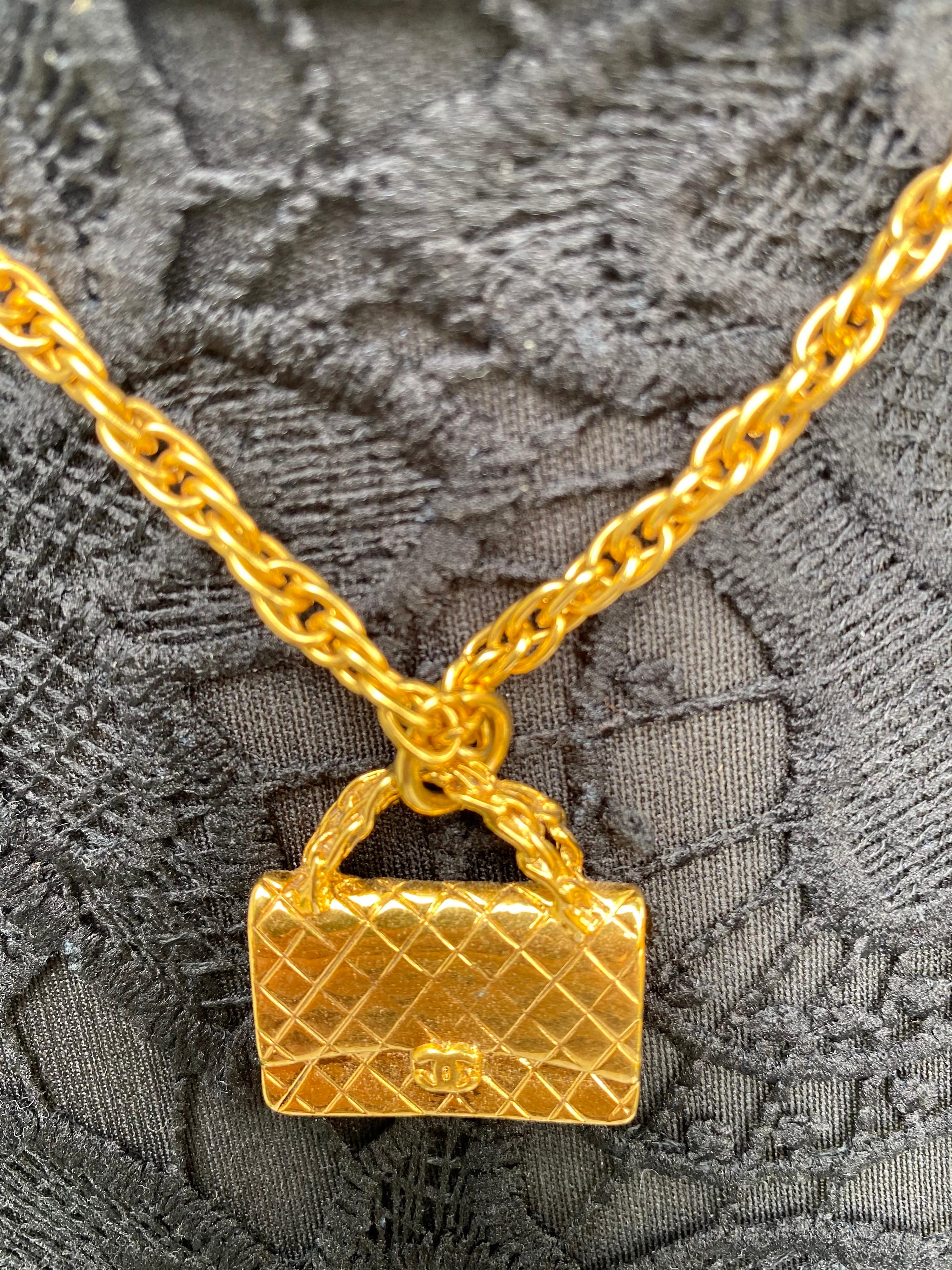 chanel purse necklace