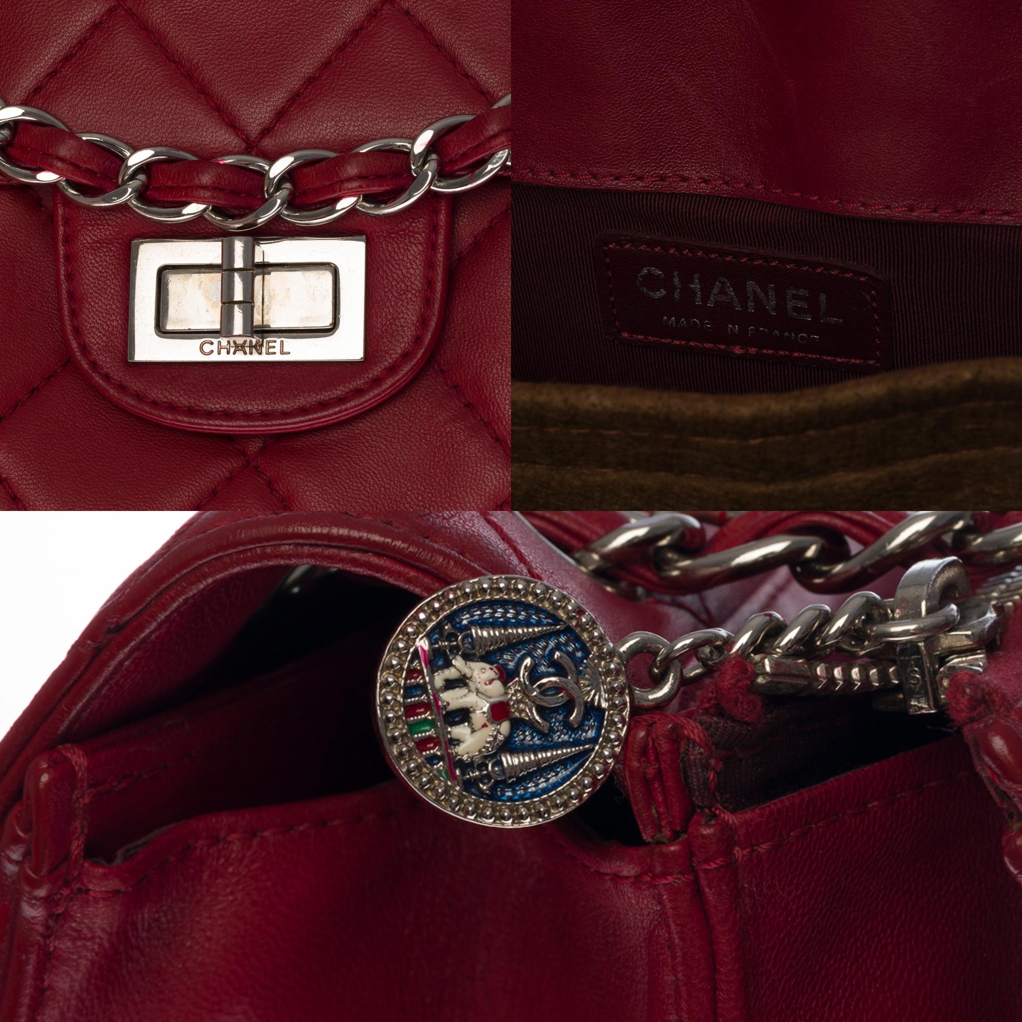 Chanel Classic 2.55 Maxi-Schultertasche aus rotem gestepptem Leder, SHW im Angebot 1