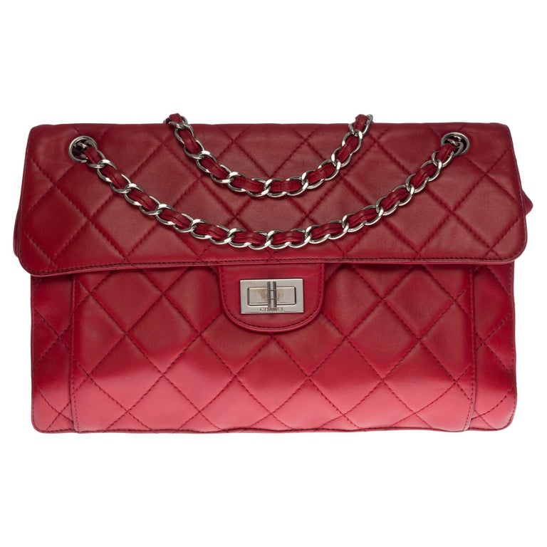 Fancy Chanel Wallet on Chain (WOC) shoulder bag in red quilted leather, GHW  at 1stDibs