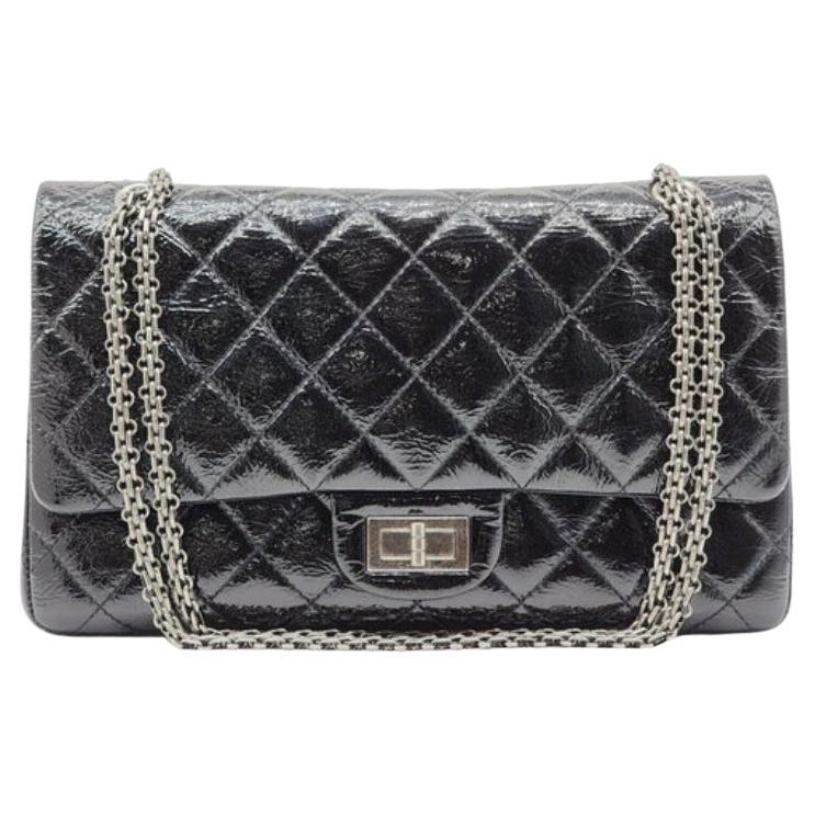 Chanel Classic 2.55 Reissue Jumbo Double Flap Bag - Quilted Patent Leather Black For Sale