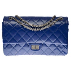 Chanel Classic 2.55 shoulder bag in electric blue quilted patent leather, SHW