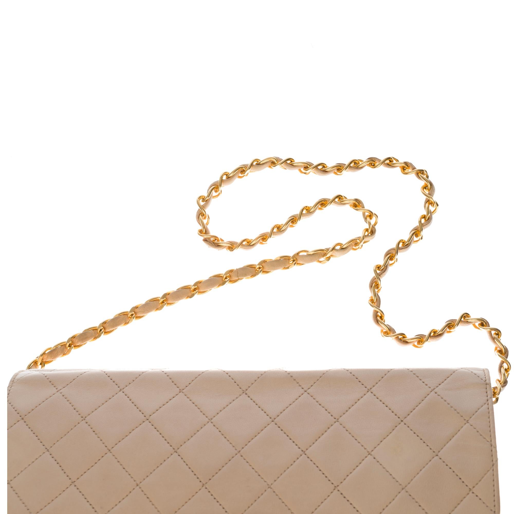 Chanel Classic 25cm shoulder bag in beige quilted lambskin and gold hardware 2