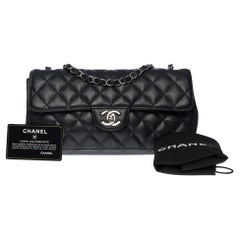 Chanel Classic Baguette shoulder bag in black caviar quilted leather , SHW