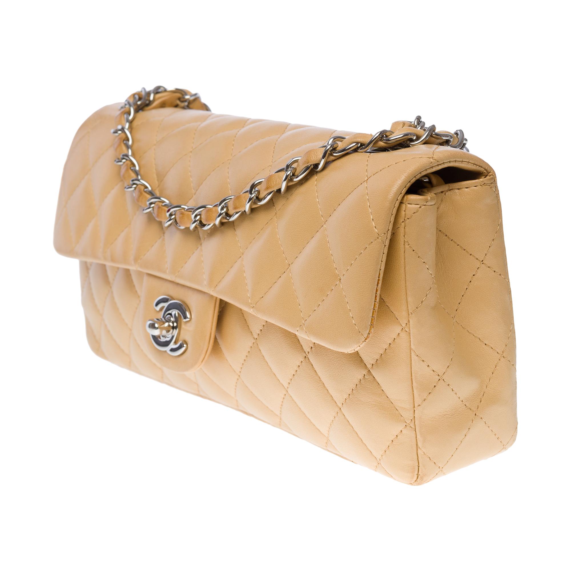 Women's Chanel Classic Baguette shoulder flap bag in beige quilted lambskin leather, SHW
