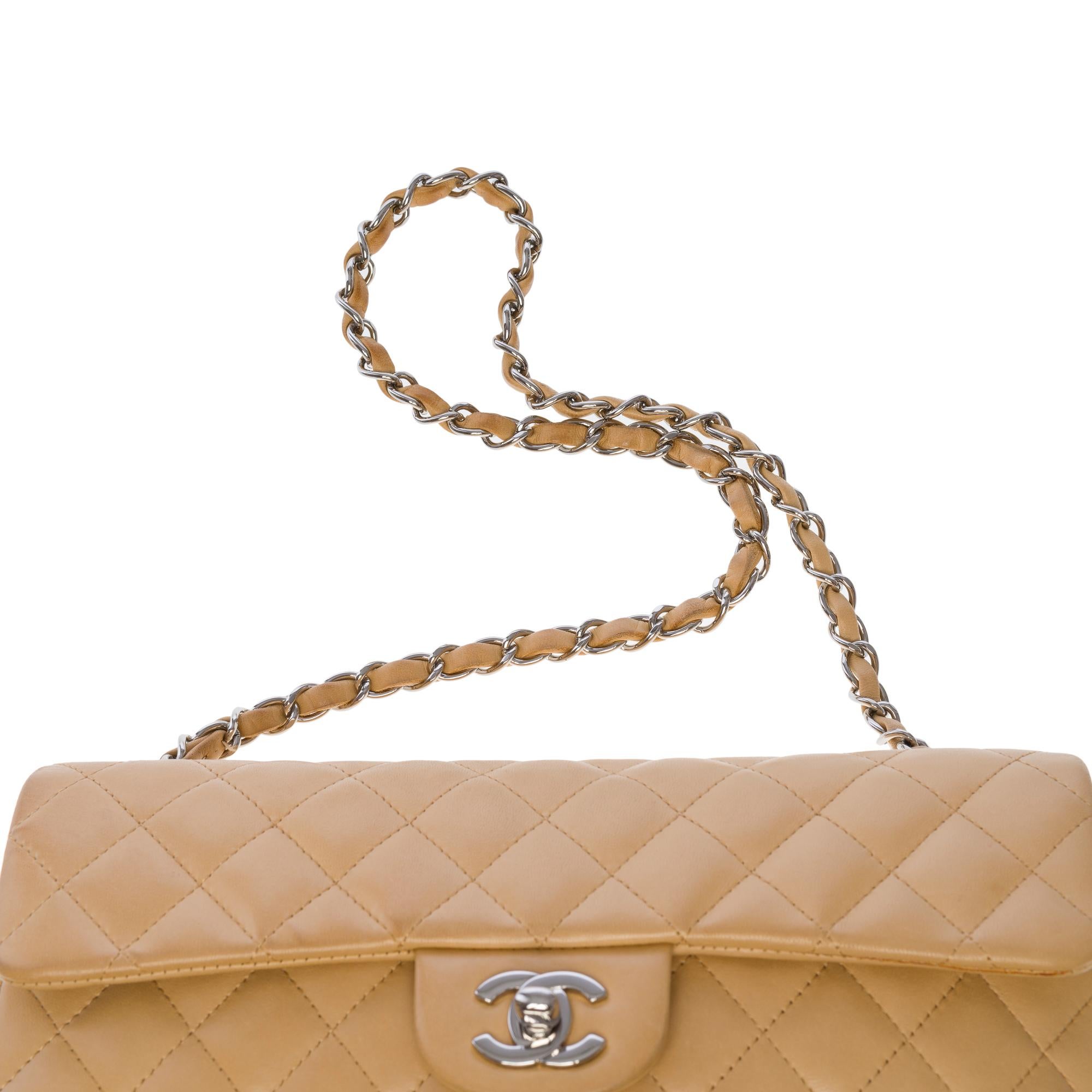 Chanel Classic Baguette shoulder flap bag in beige quilted lambskin leather, SHW 5