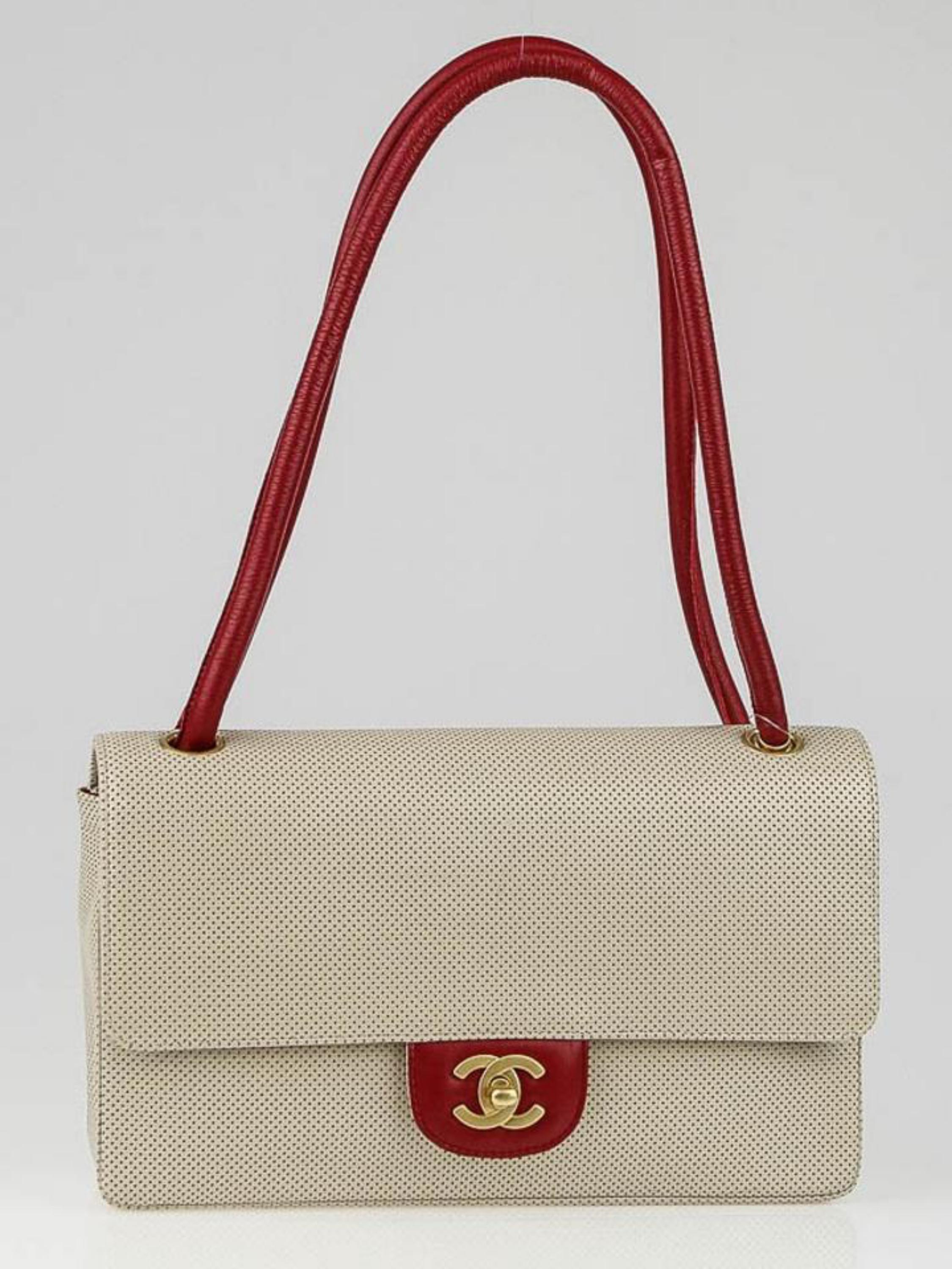 Chanel Classic Bicolor Perforated Medium Flap 216613 Beige Leather Shoulder Bag For Sale 8