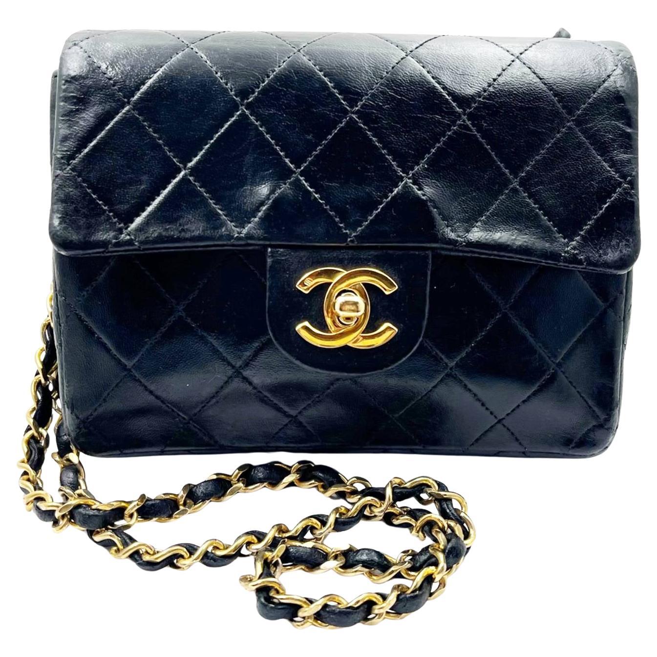 Chanel Classic Black Mini Timeless Crossbody Bag Wie bei Kate Middleton gesehen im Angebot