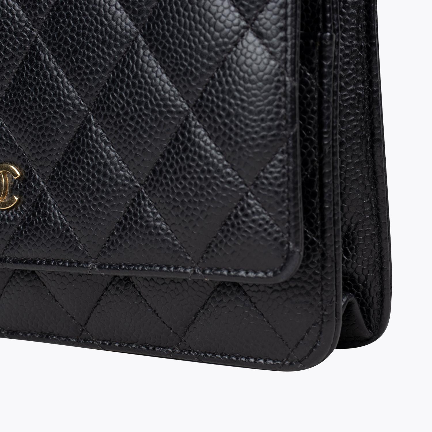 Chanel Classic Caviar Wallet on Chain For Sale 6