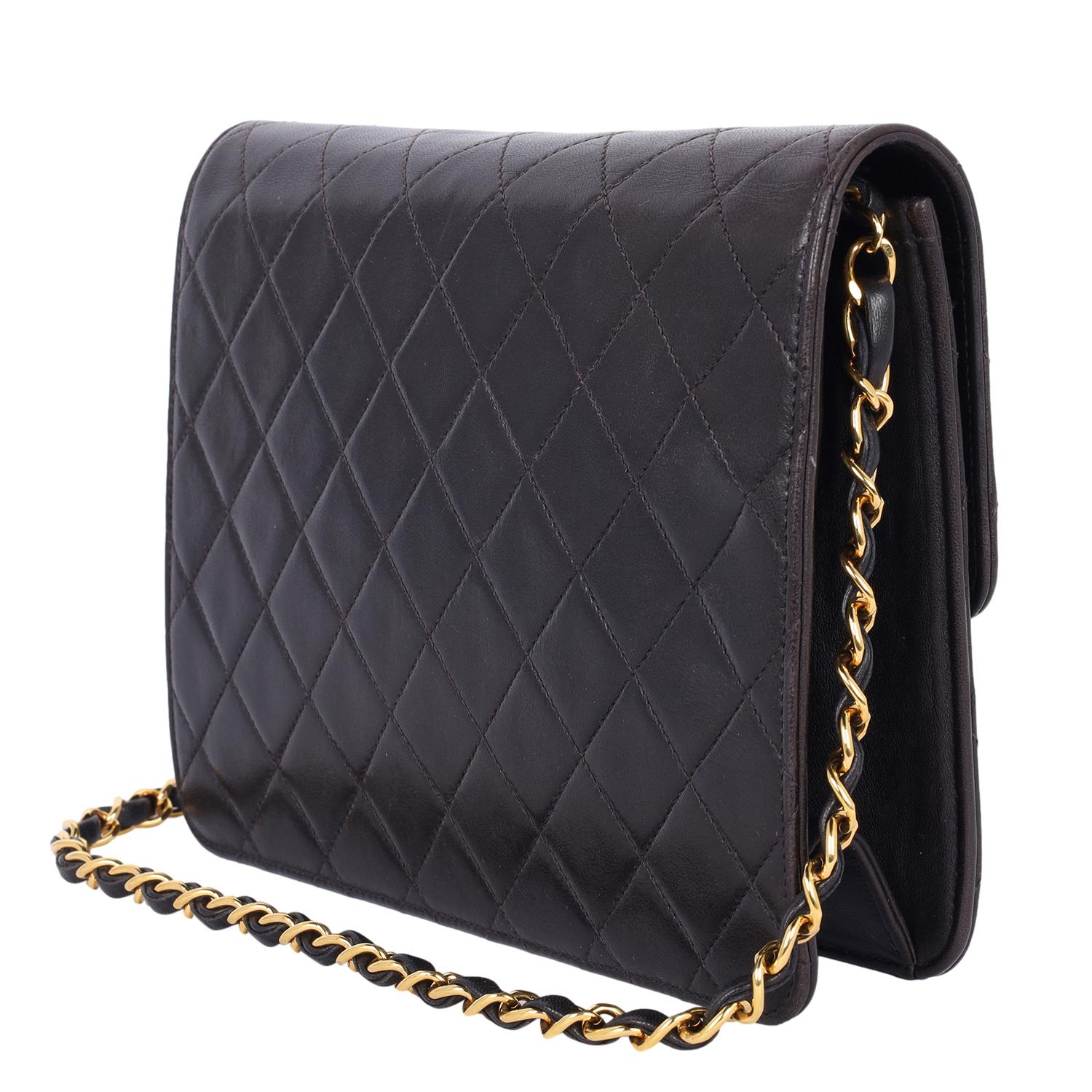 Chanel Classic CC Borsa a tracolla in pelle di agnello con patta frontale Nero in vendita 5