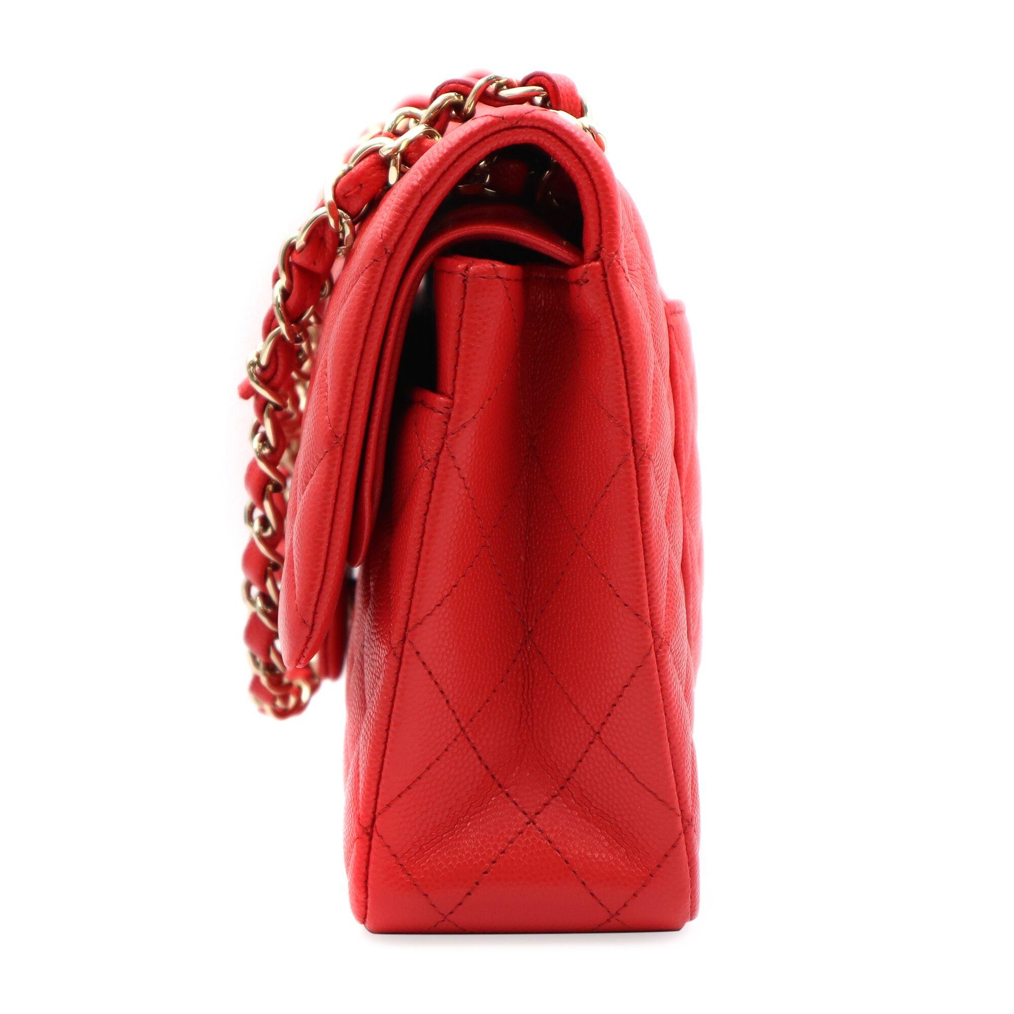 Chanel Classic Coral Red Quilted Caviar Gold Hardware Medium Flap Bag   In New Condition In New York, NY