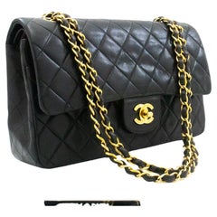 CHANEL Sac à bandoulière classique à double rabat avec chaîne de 10 pouces en cuir d'agneau noir