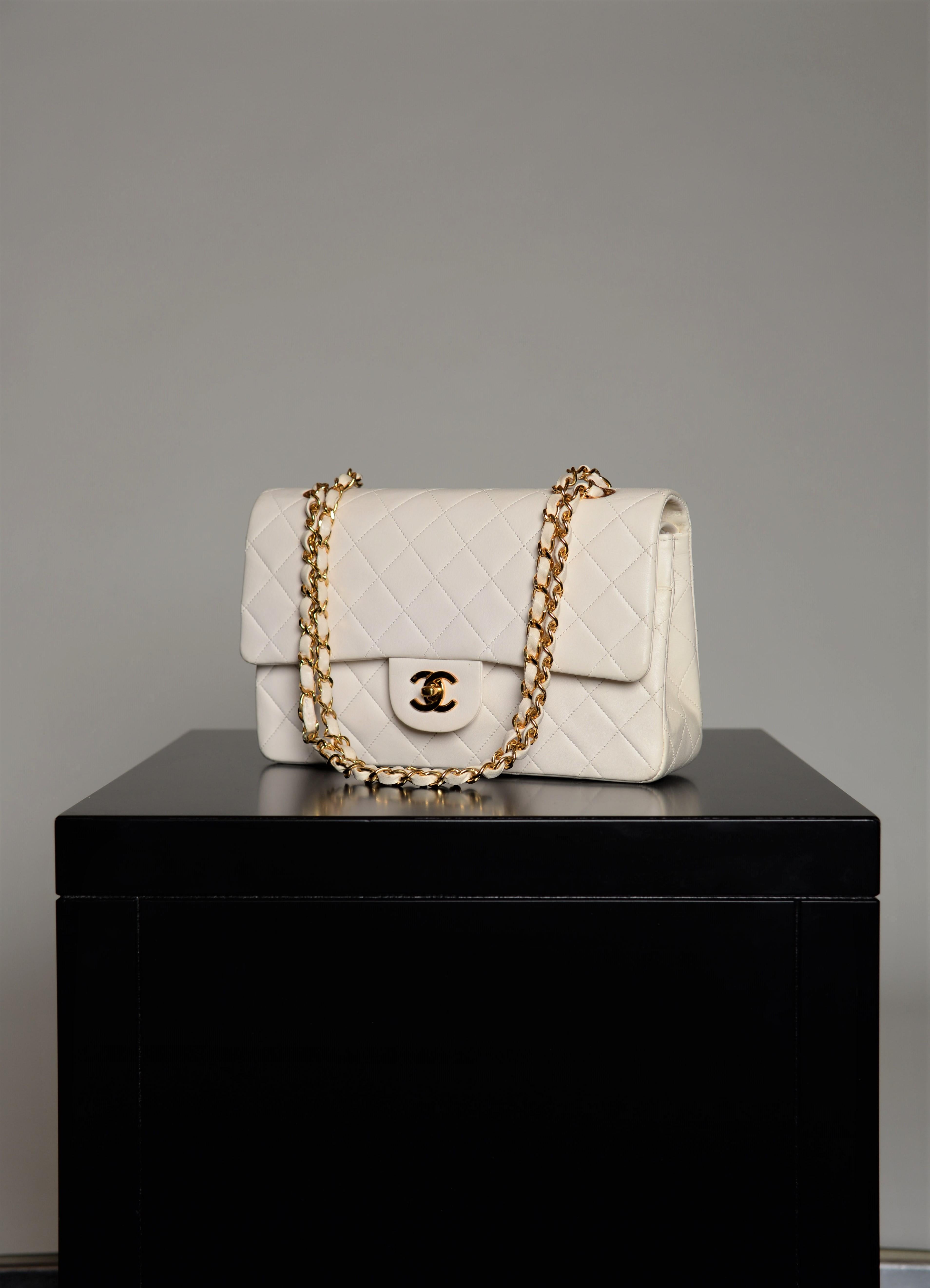 Chanel Classic Double Flap Bag Medium White Lambskin  7
