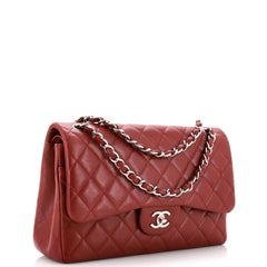 Klassische Chanel-Doppelklappentasche aus gestepptem Kaviar Jumbo