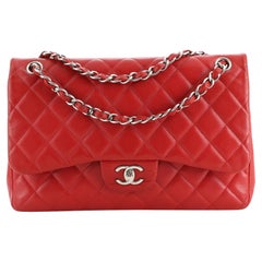 Sac à double rabat classique Chanel Caviar Jumbo matelassé