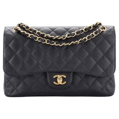 Klassische Chanel-Doppelklappentasche aus gestepptem Kaviar Jumbo