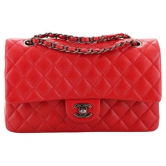 Sac à double rabat classique Chanel matelassé Caviar Medium