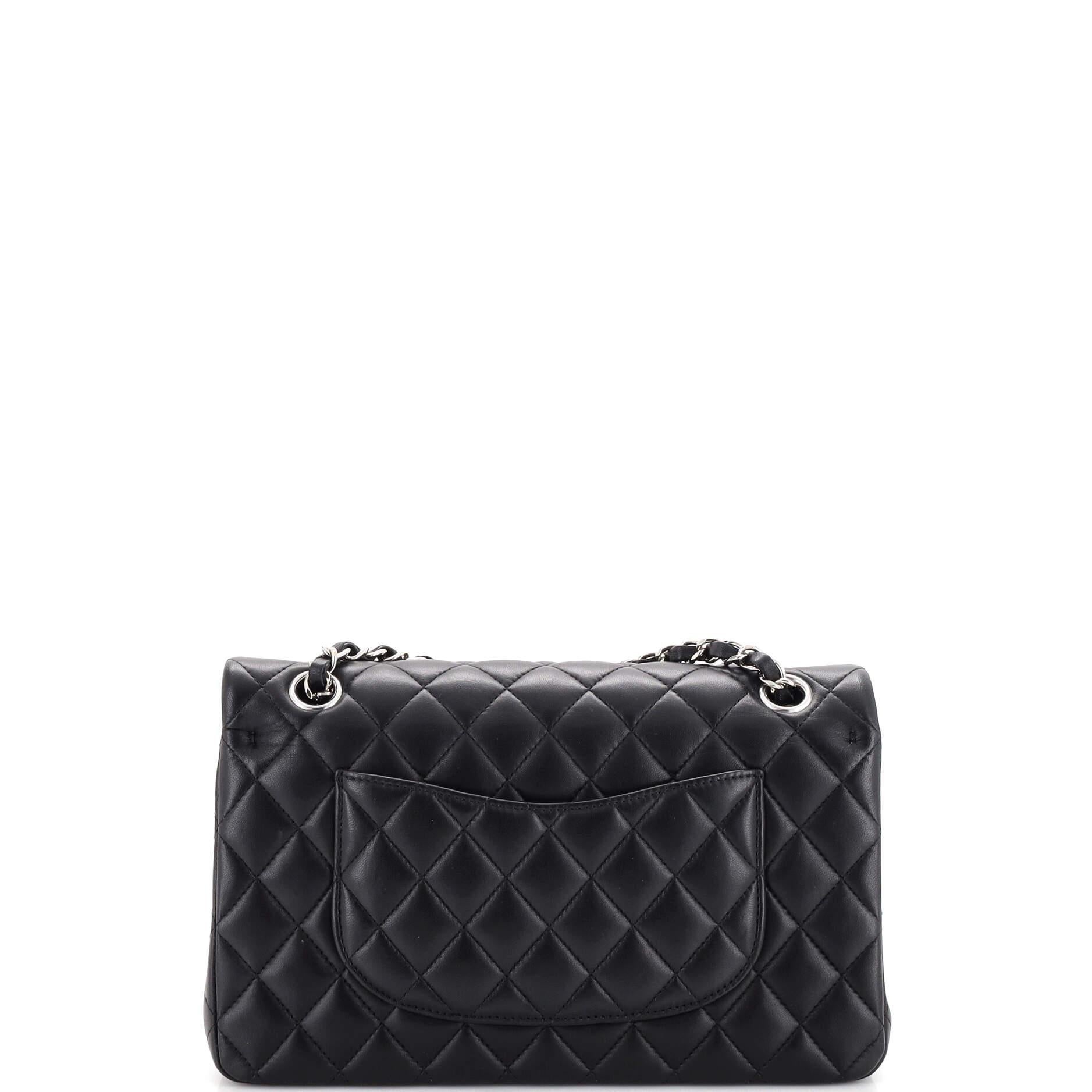 Women's Chanel Classic Double Flap Bag Quilted Lambskin Medium For Sale