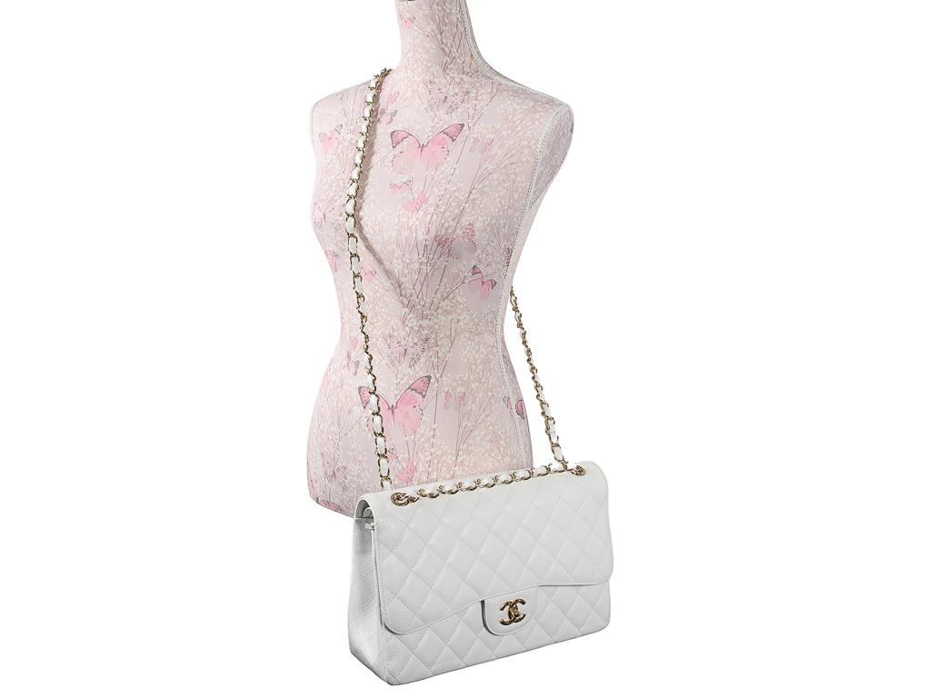 CHANEL CLASSIC DOUBLE FLAP JUMBO BAG - White Caviar Leather For Sale 9