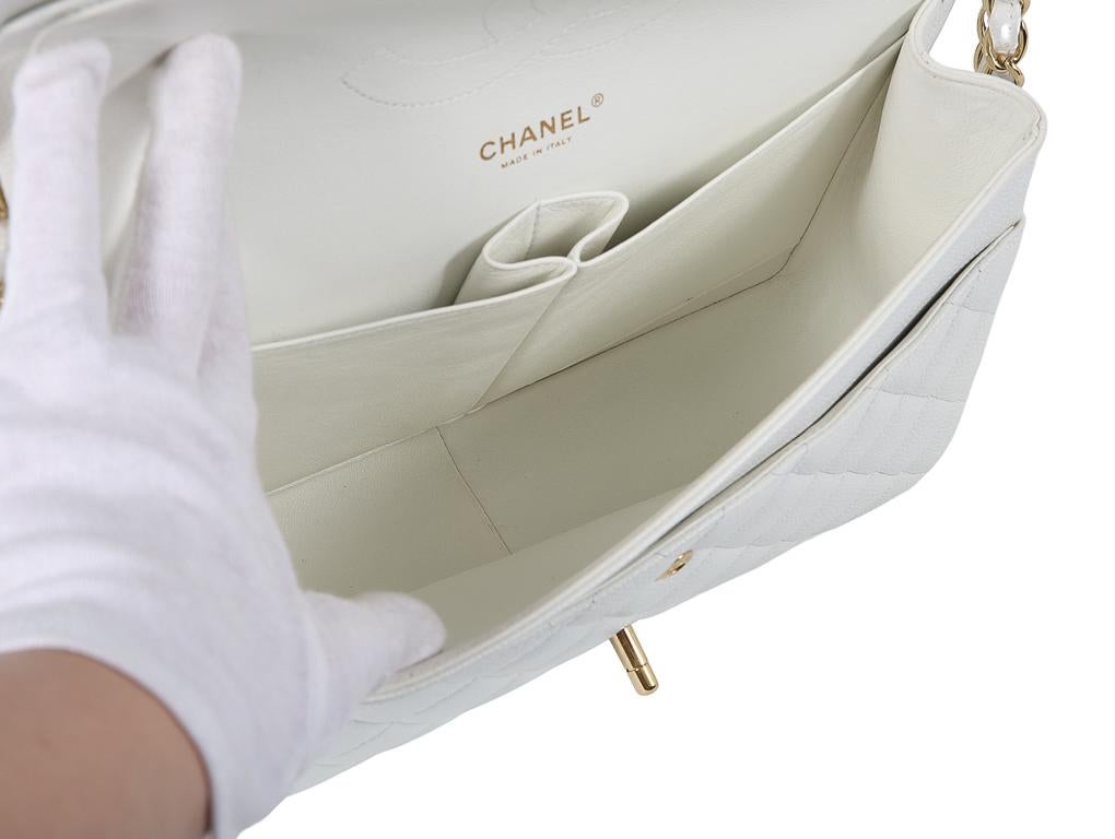 CHANEL CLASSIC DOUBLE FLAP JUMBO BAG - White Caviar Leather For Sale 2