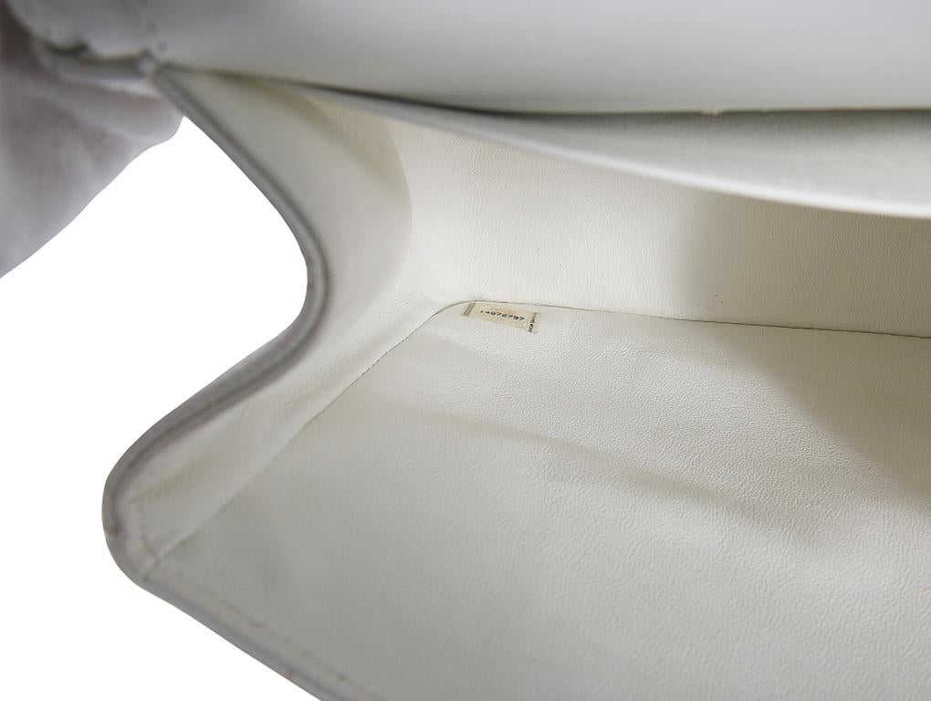 CHANEL CLASSIC DOUBLE FLAP JUMBO BAG - White Caviar Leather For Sale 4