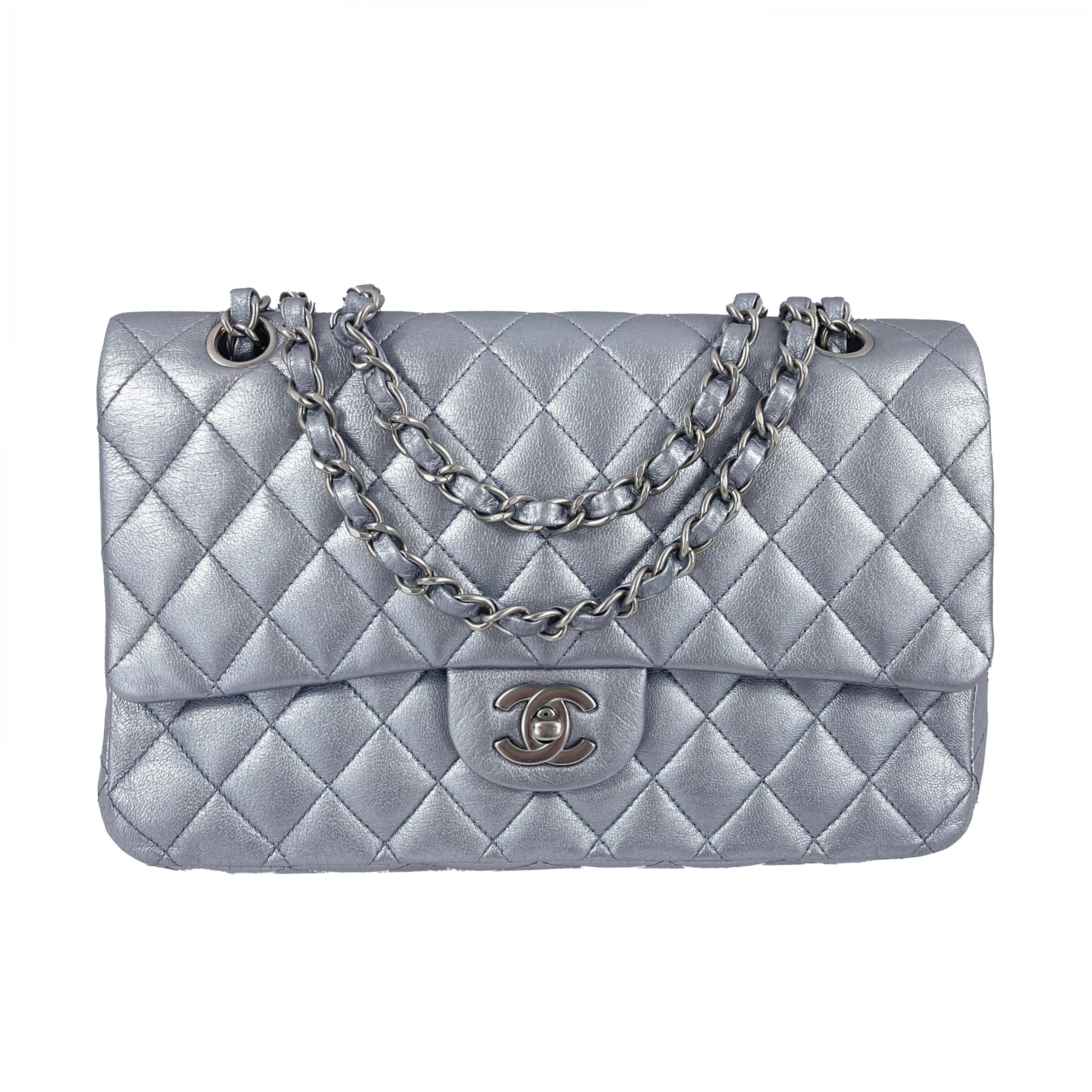 CHANEL Classic Double Flap Metallic Silver CC Medium Leather Shoulder CHANEL Classic Double Flap Metallic Silver CC Medium Leather Shoulder