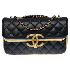 Borsa a tracolla Chanel Classic a doppia patta in pelle trapuntata nera e oro , GHW