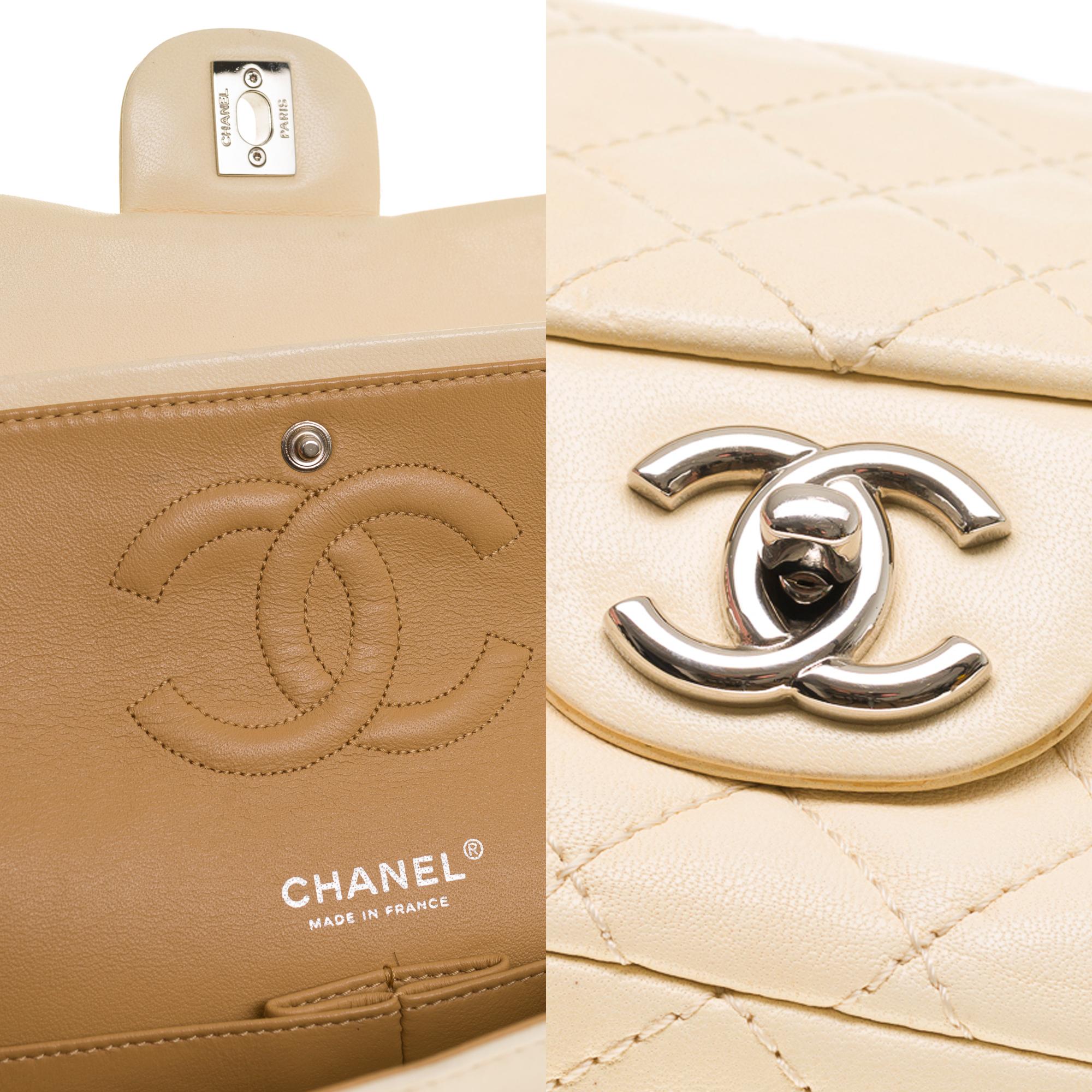 Chanel Classic double Flap shoulder bag in Pink quilted lambskin, SHW 1