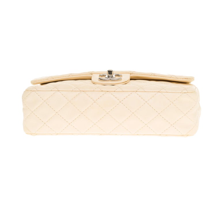 Chanel Classic double Flap shoulder bag in Pink quilted lambskin, SHW ...