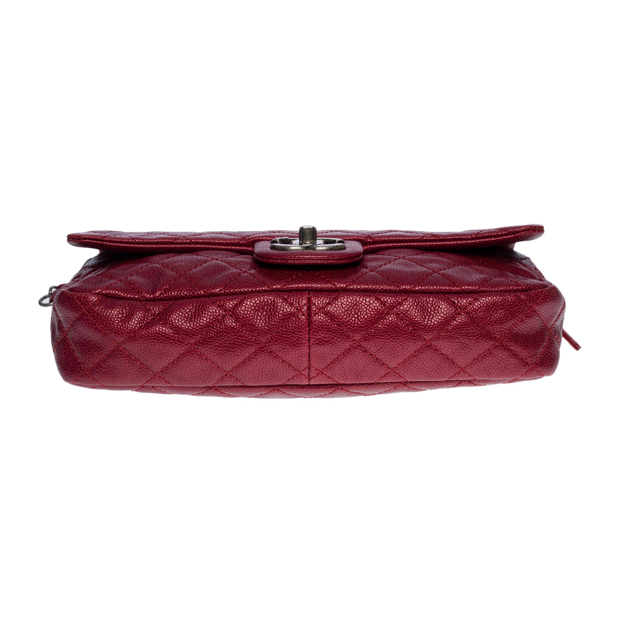Chanel Classic Double flap shoulder bag in red caviar quilted leather, SHW 5