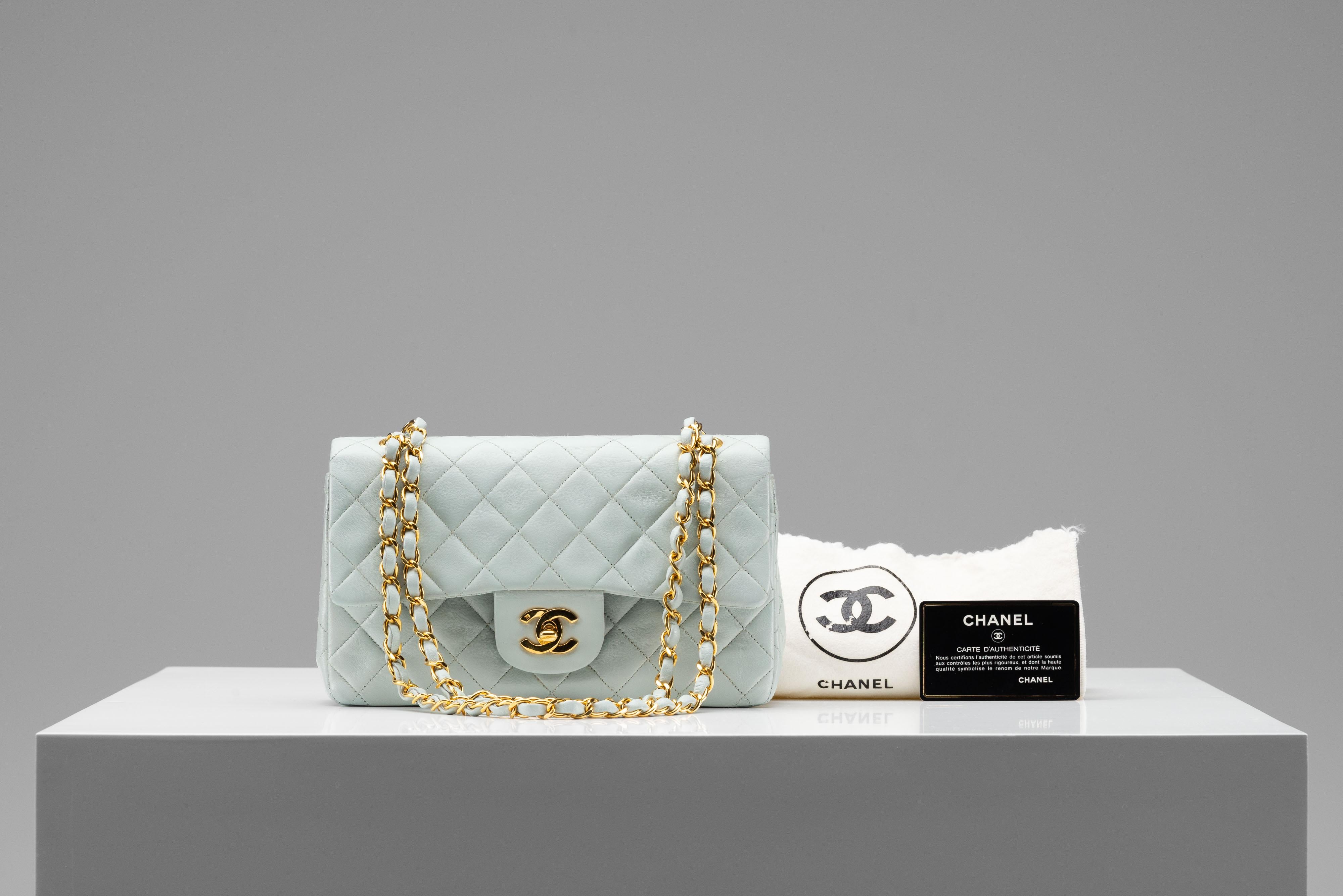 From the collection of SAVINETI we offer this Chanel Classic Flap Small:

- Brand: Chanel
- Model: Classic Flap Small
- Color: Light Baby Blue
- Year: 1991-1994
- Condition: Very Good Condition
- Materials: Lambskin leather, 24k gold-plated