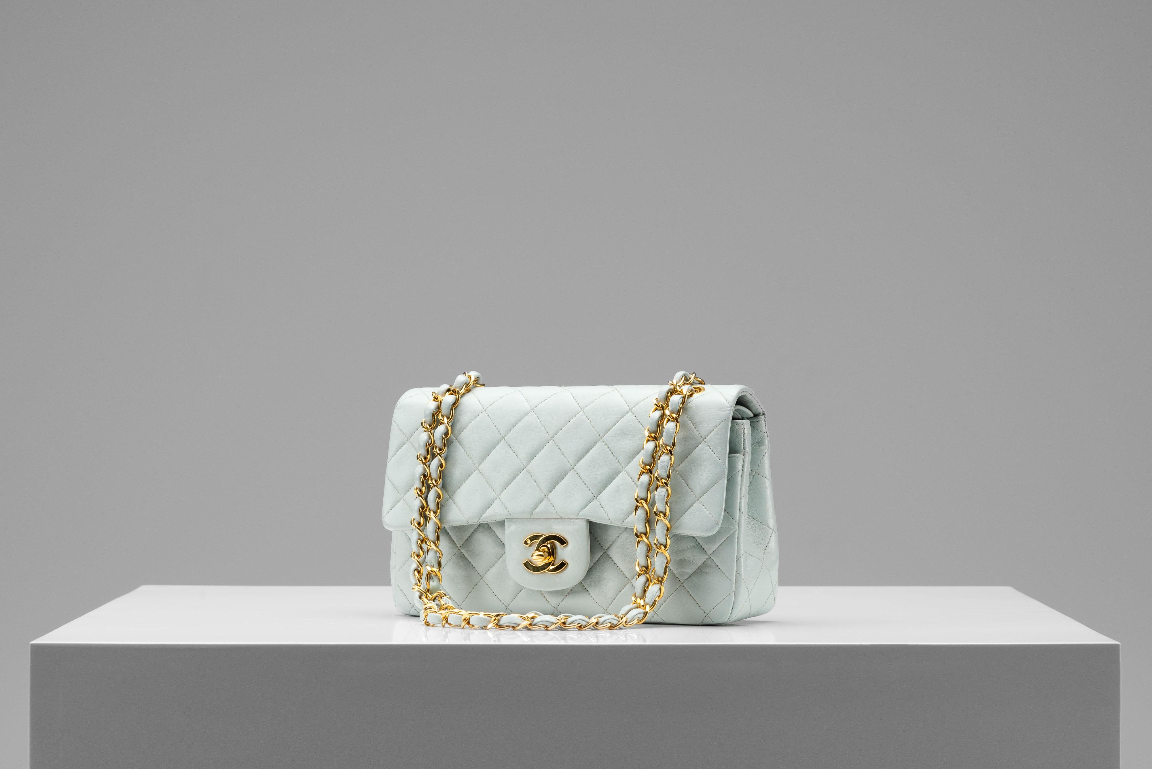 Chanel Classic Double Flap Small Baby Blue 24k GHW Rare In Good Condition In Roosendaal, NL