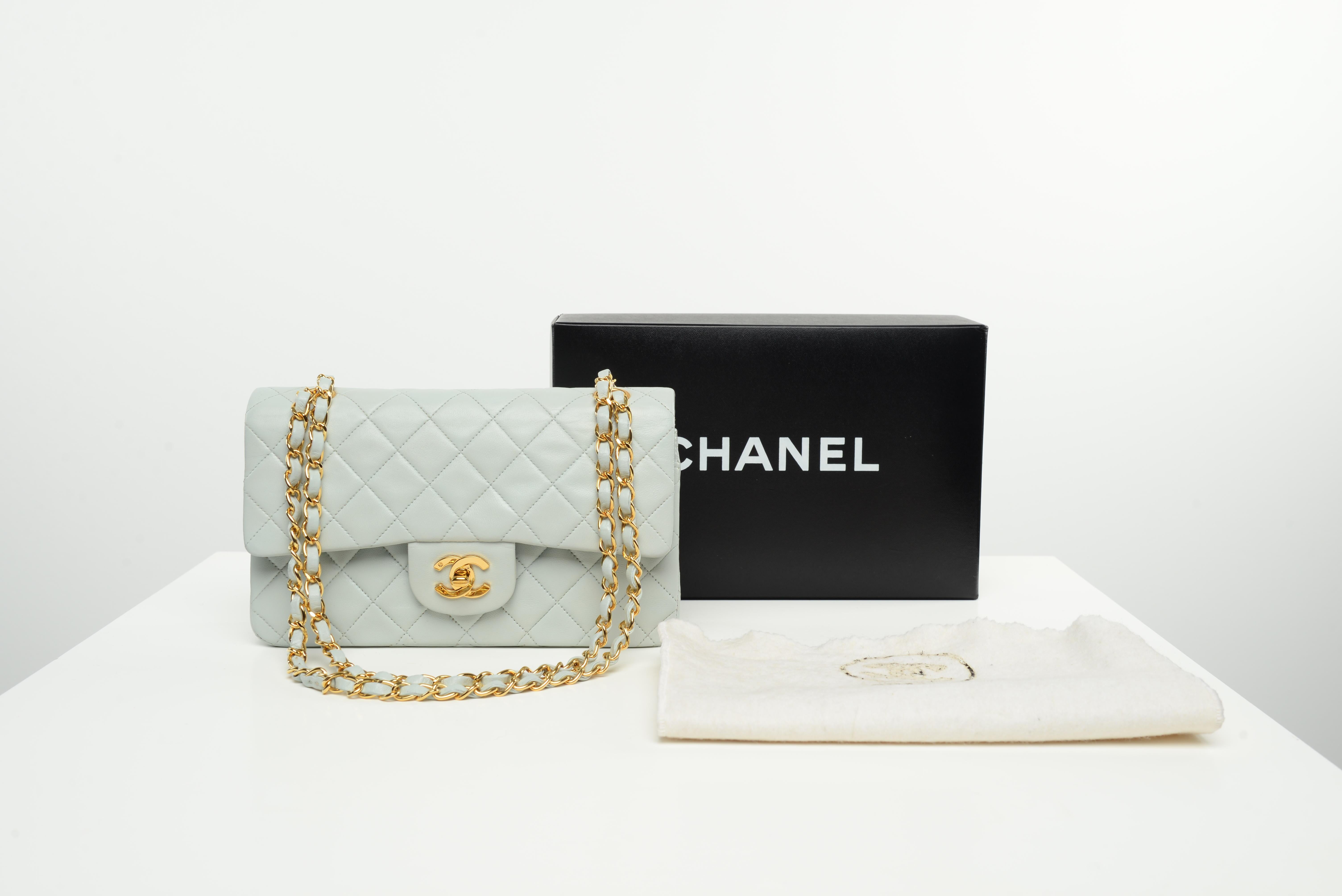 From the collection of SAVINETI we offer this Chanel Classic Double Flap Baby Blue:
-	Brand: Chanel
-	Model: Classic Double Flap Small
-       Colour: Baby Blue (Rare)
-	Year: 1991-1994
-	Code: 2340321
-	Condition: Very Good
-	Materials: Lambskin