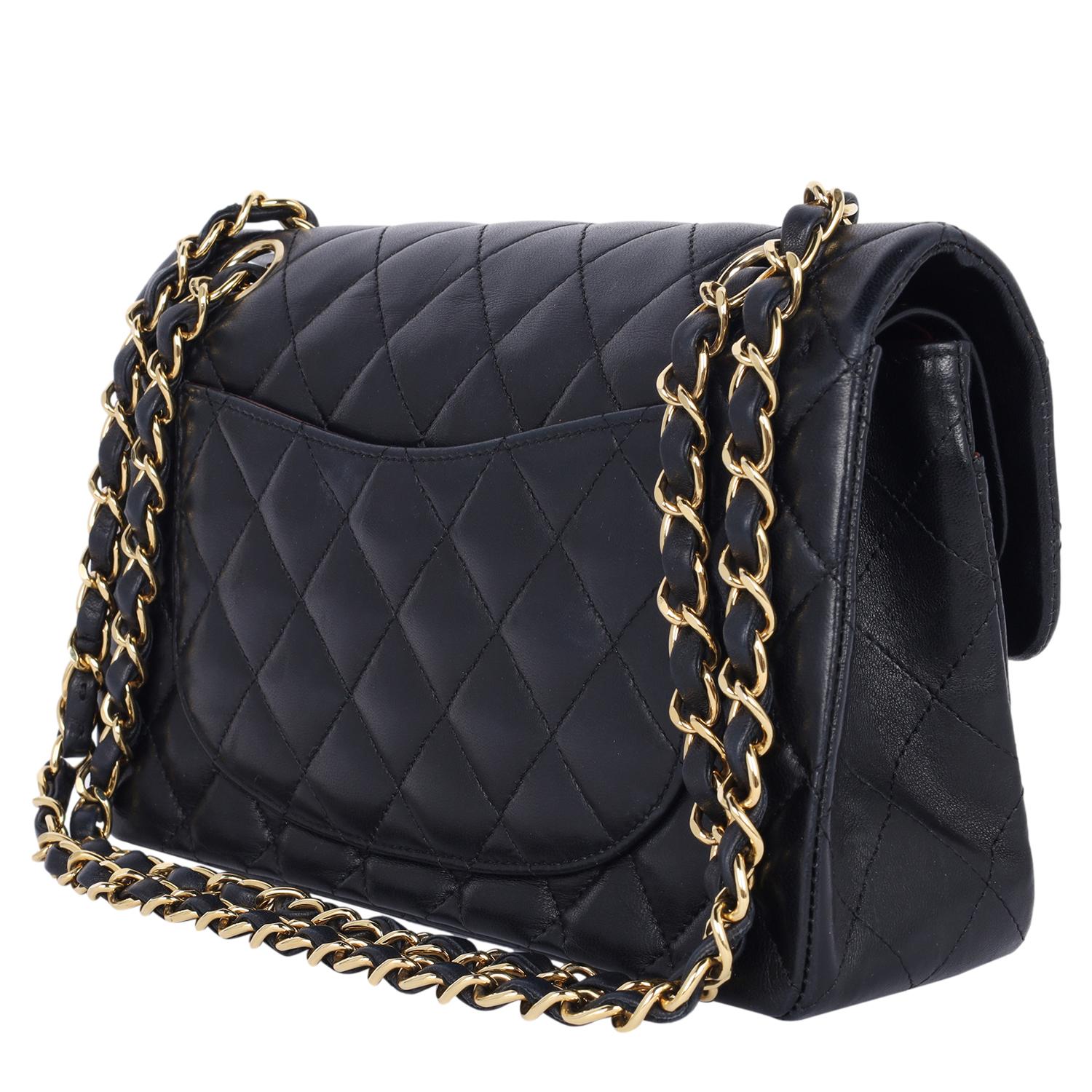 Chanel Classic Double Flap Small Bag Gestepptes Lammfell Schwarz im Angebot 5