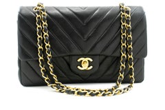 CHANEL Classic Double Flap V-Stitch Chain Umhängetasche Schwarz Lamm