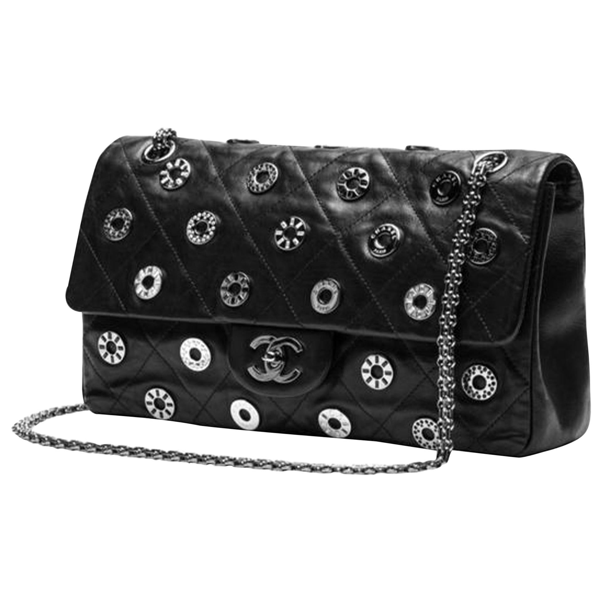 Chanel Limited Edition Black Classic 2.55 Reissue Small Flap Bag with Pearl  and Mirror Accessories - Yoogi's Closet