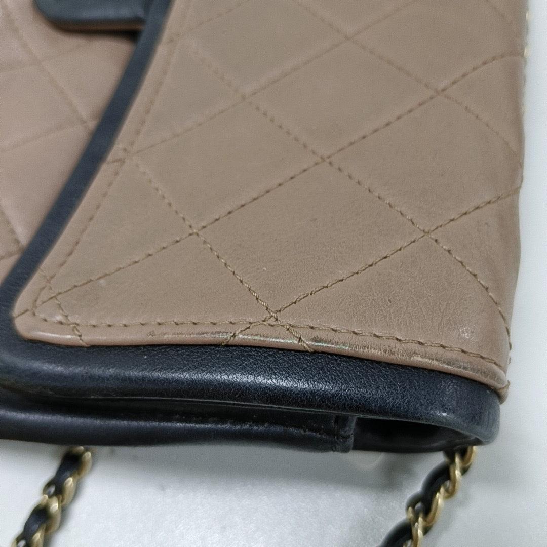Chanel Classic Flap Bag Calfskin Leather 2014 Medium Nude Pink with Black Trim For Sale 6