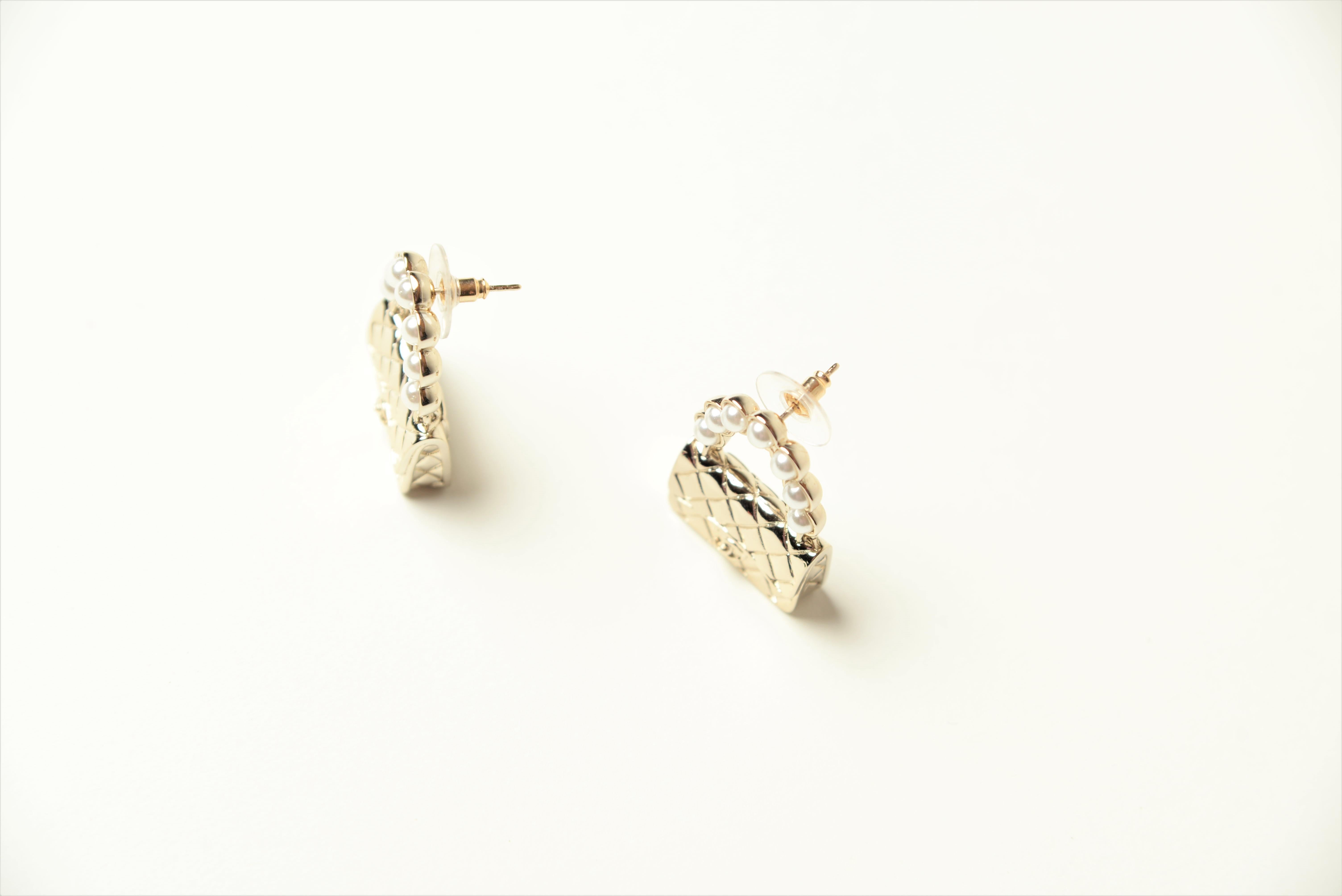 Chanel Classic Flap Bag Earrings Champagne Metal and Glass Pearls 1