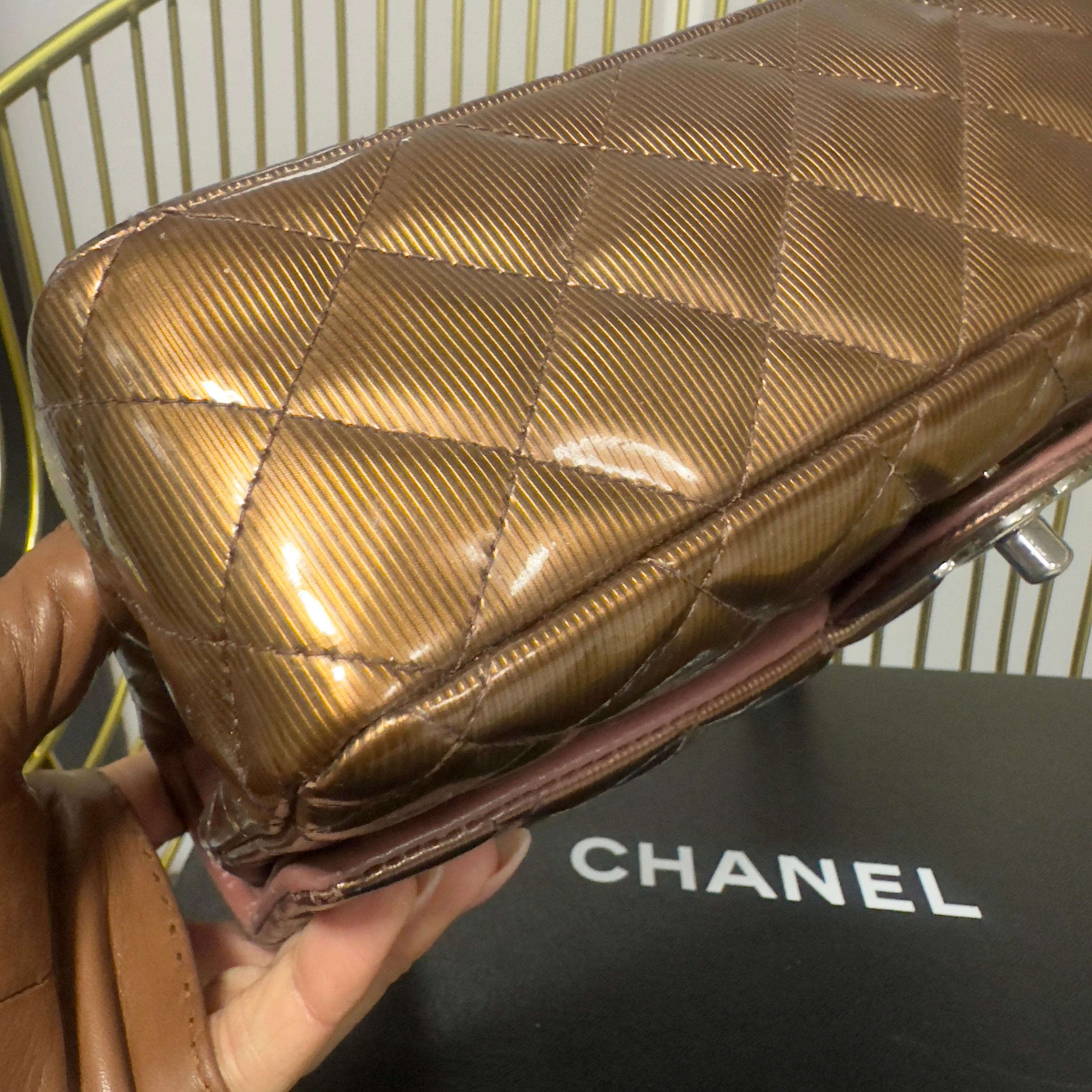 Sac à rabat classique Chanel en bronze métallique  - Collection 2012/2013 en vente 2