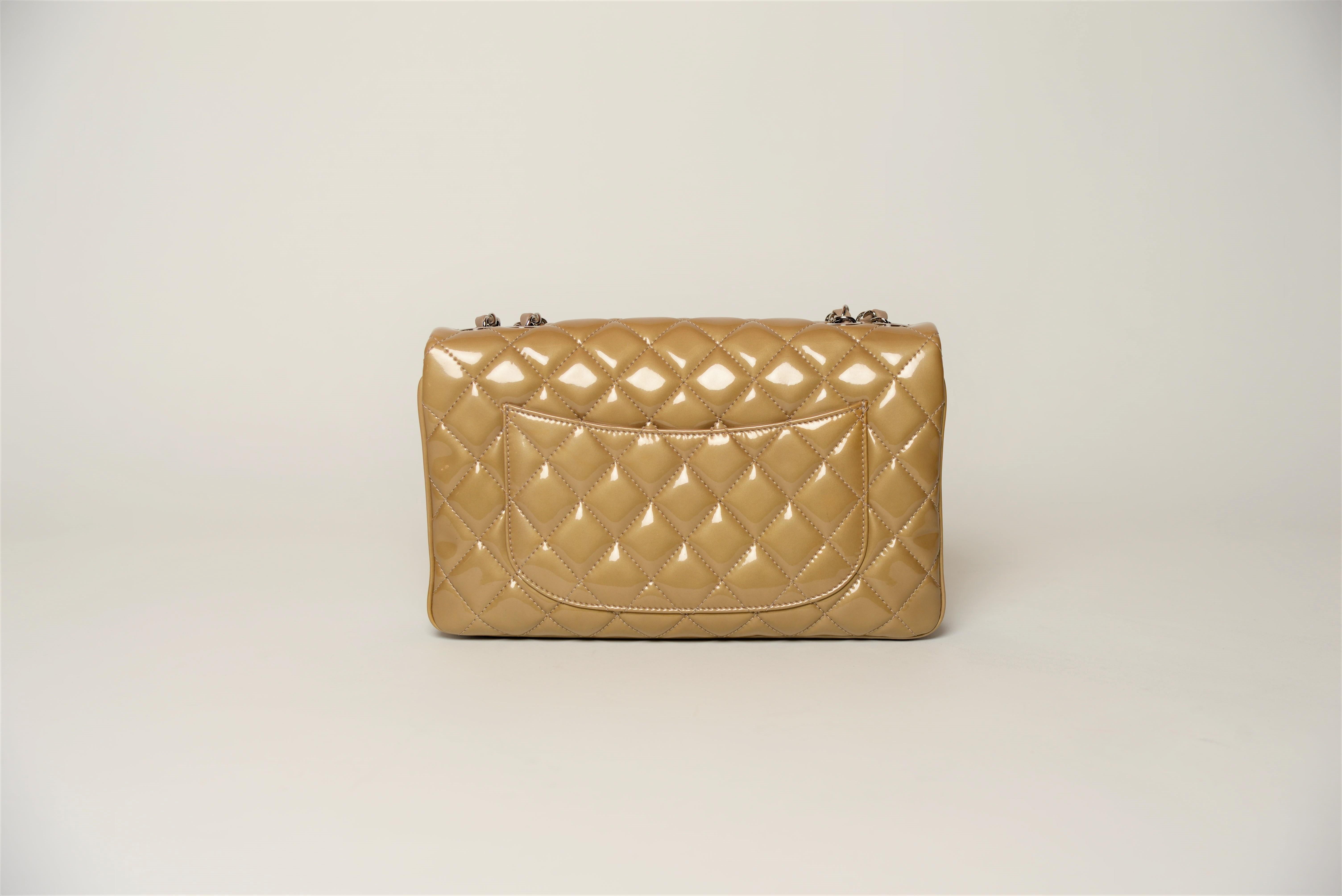 Chanel Classic Flap Bag Patent Leather Full-Set In Good Condition In Roosendaal, NL